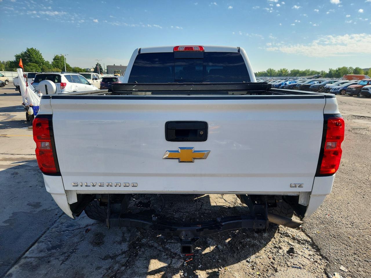 2014 Chevrolet Silverado K1500 Ltz White vin: 3GCUKSEC6EG535167