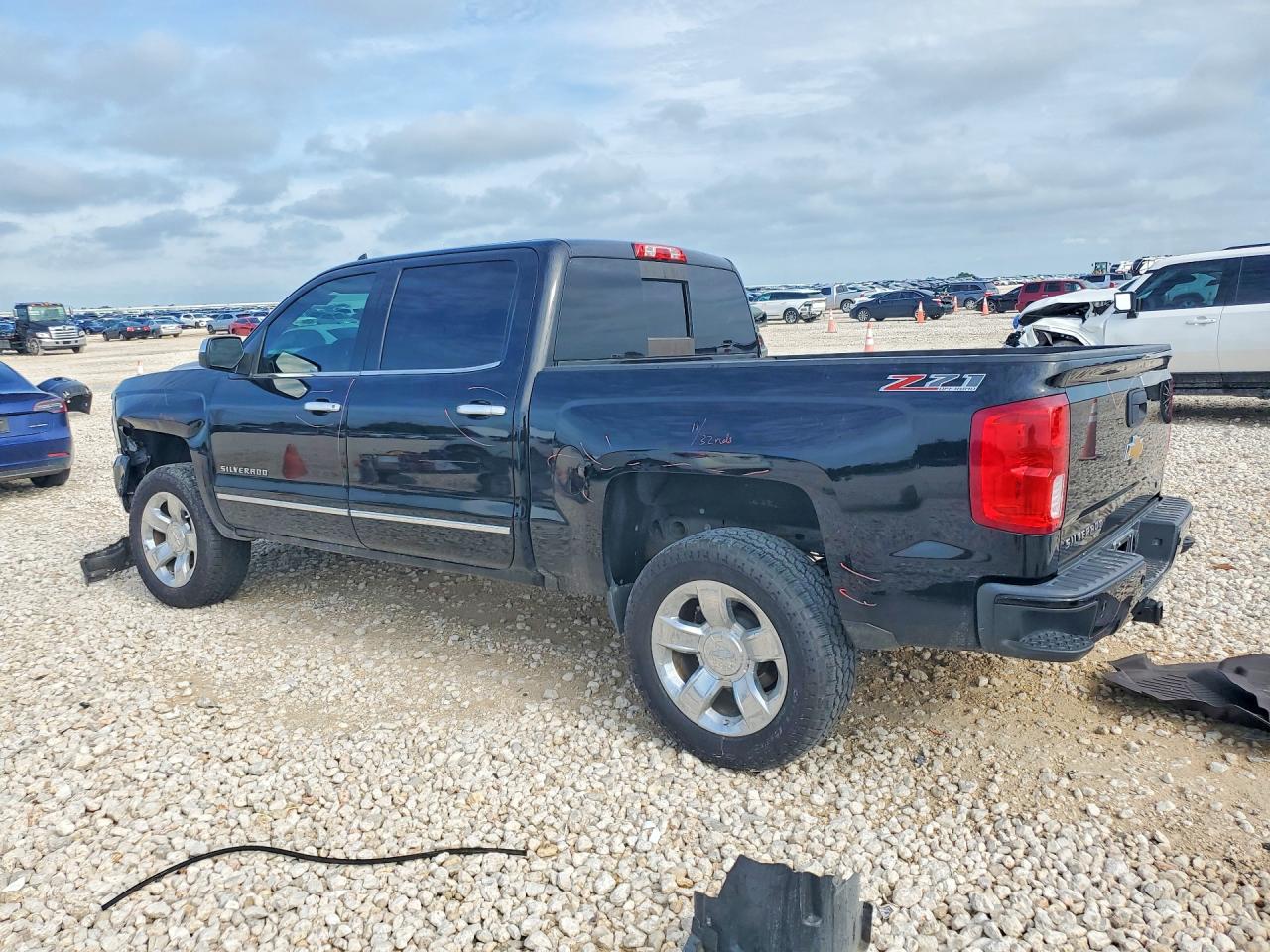 2017 Chevrolet Silverado Black vin: 3GCUKSEC8HG118900