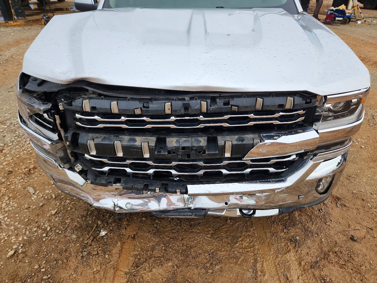 2018 Chevrolet Silverado K1500 Ltz Silver vin: 3GCUKSEC9JG427071