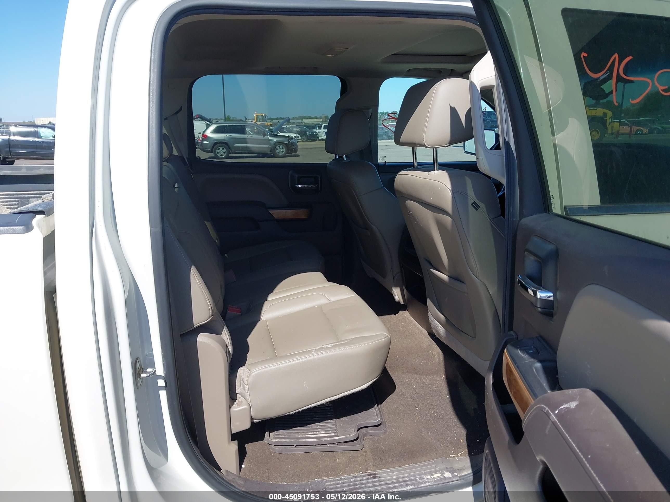 2015 Chevrolet Silverado 1500 1lz White vin: 3GCUKSEJ2FG358021