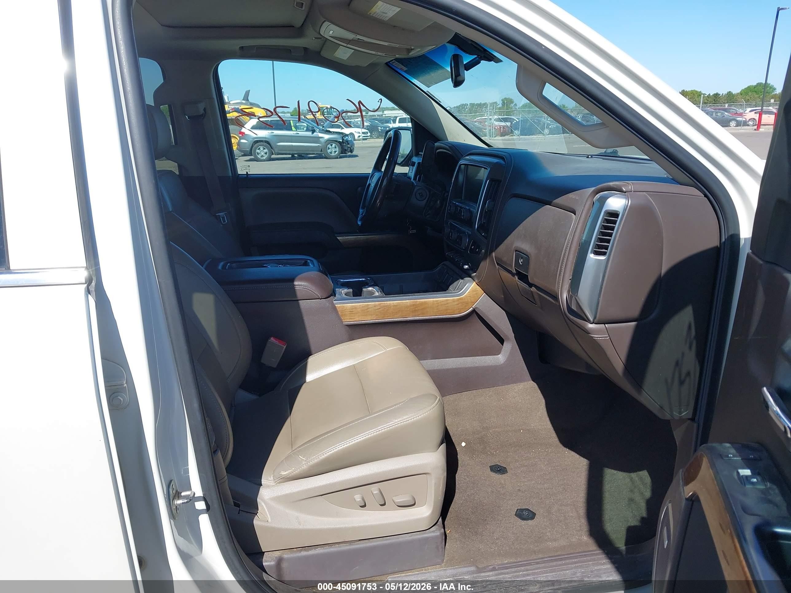 2015 Chevrolet Silverado 1500 1lz White vin: 3GCUKSEJ2FG358021