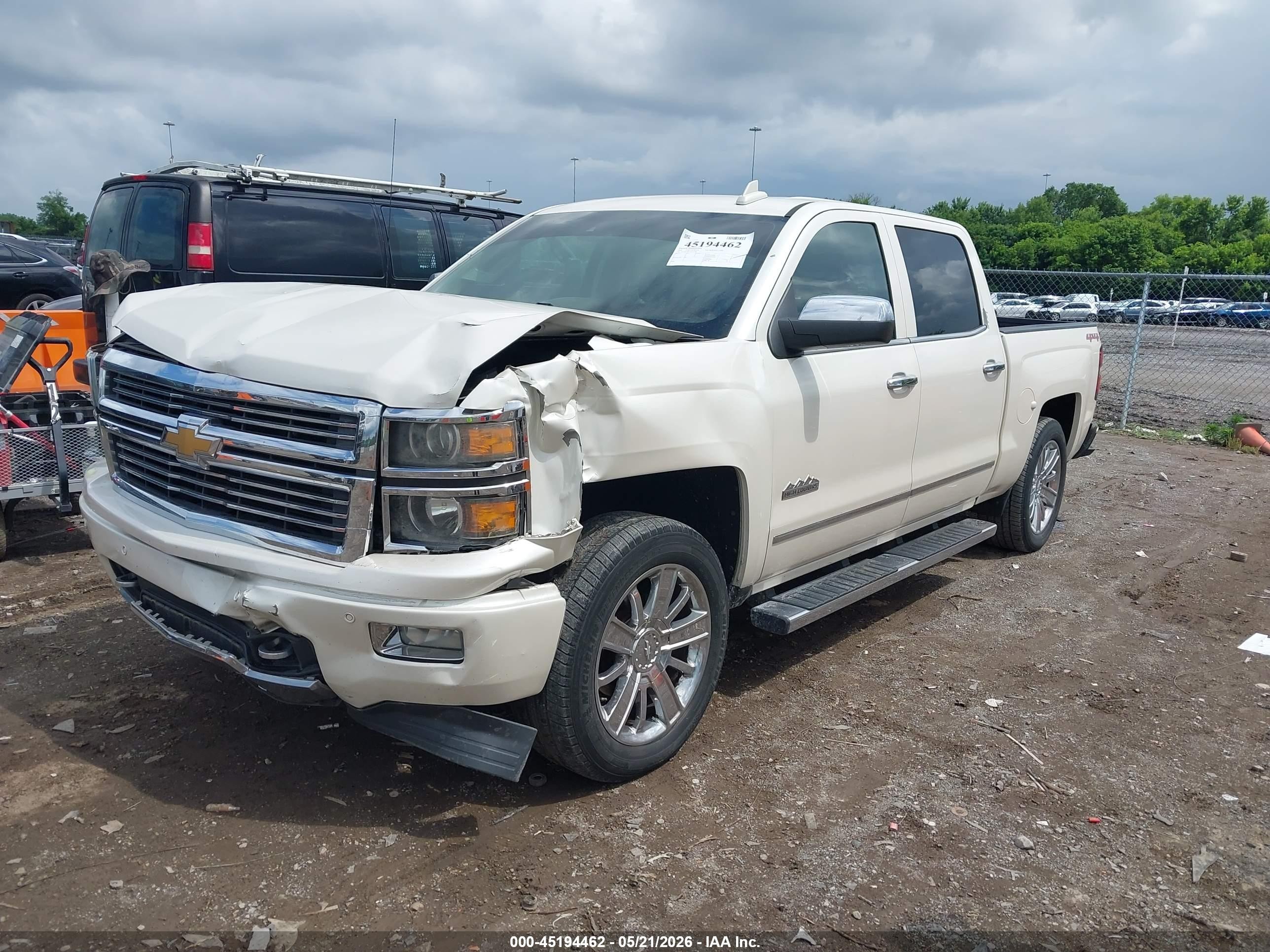2015 Chevrolet Silverado 1500 High Country Белый vin: 3GCUKTEC2FG132746