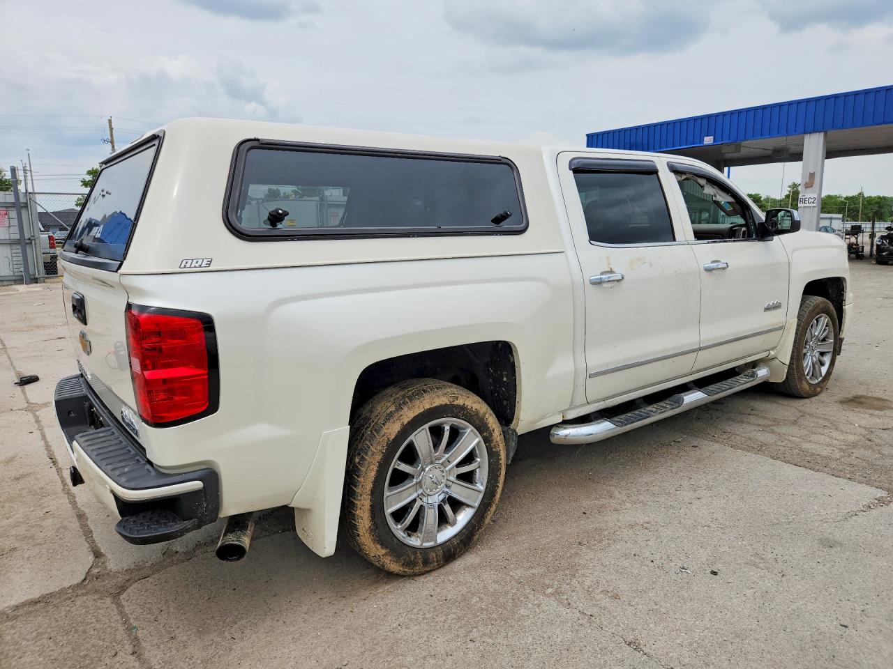 2015 Chevrolet Silverado K1500 High Country White vin: 3GCUKTEC4FG231911