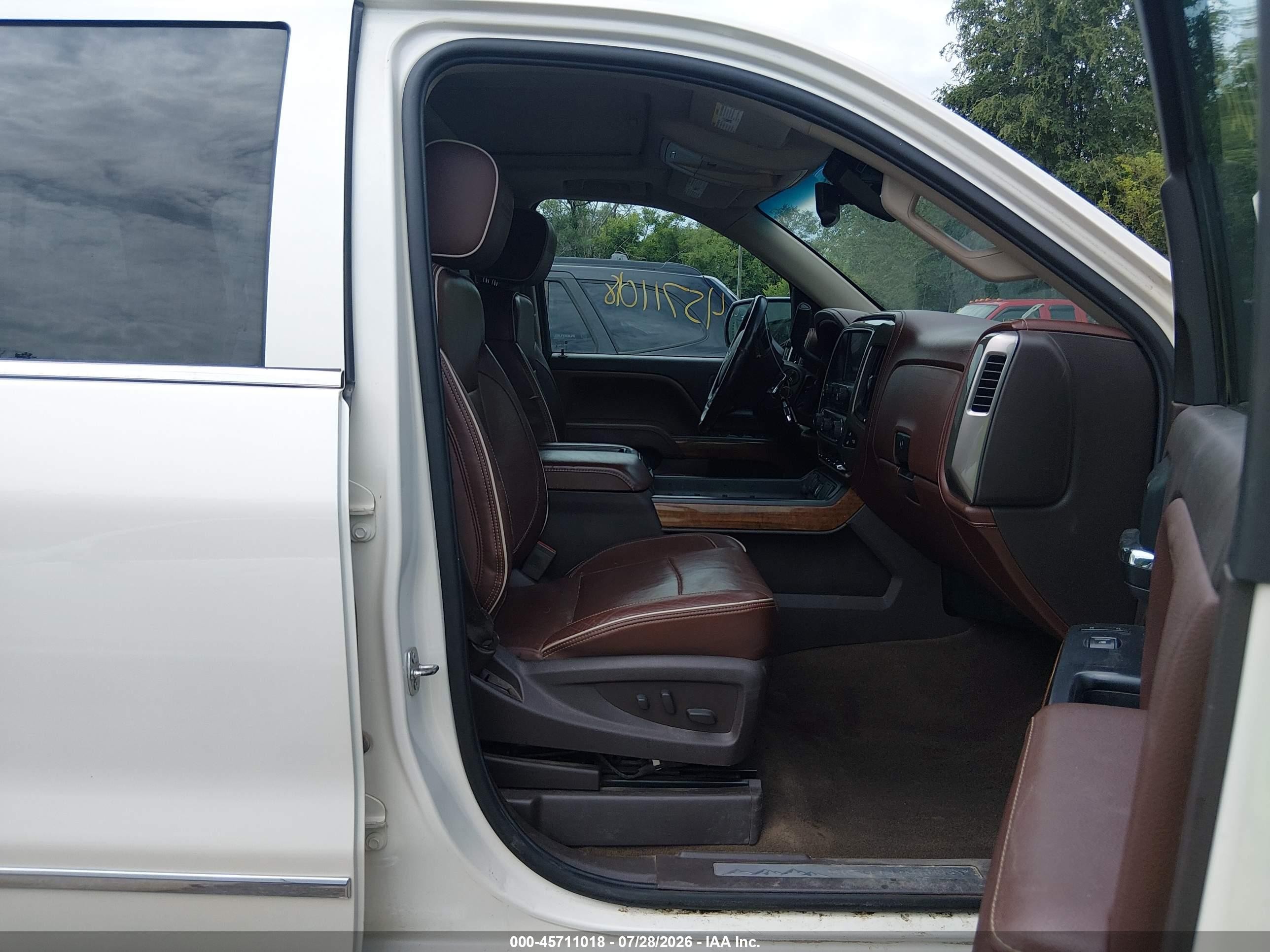 2015 Chevrolet Silverado 1500 High Country Белый vin: 3GCUKTEC5FG121031