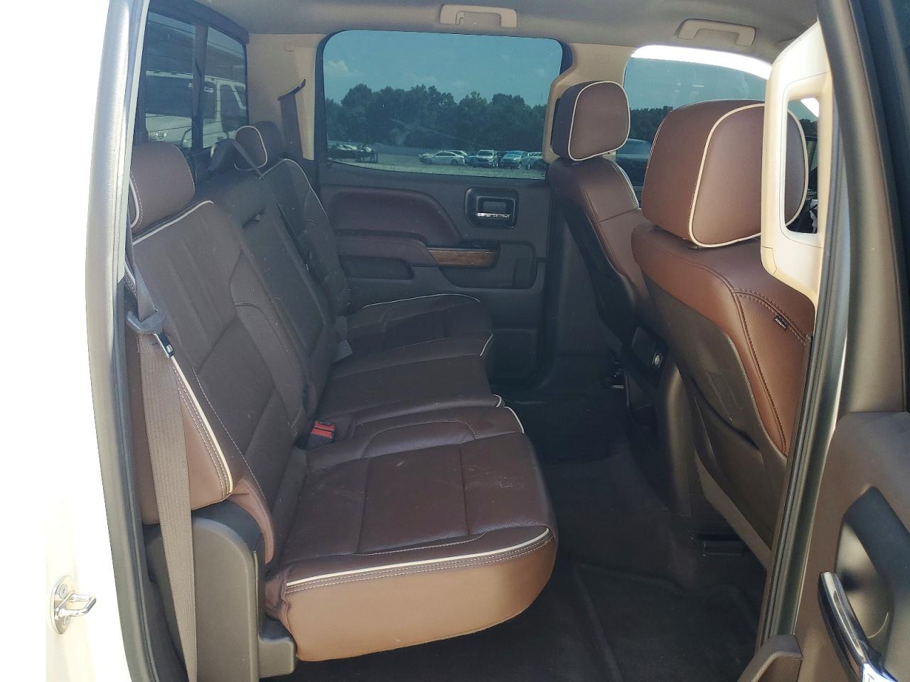 2015 Chevrolet Silverado K1500 High Country White vin: 3GCUKTEC5FG312464