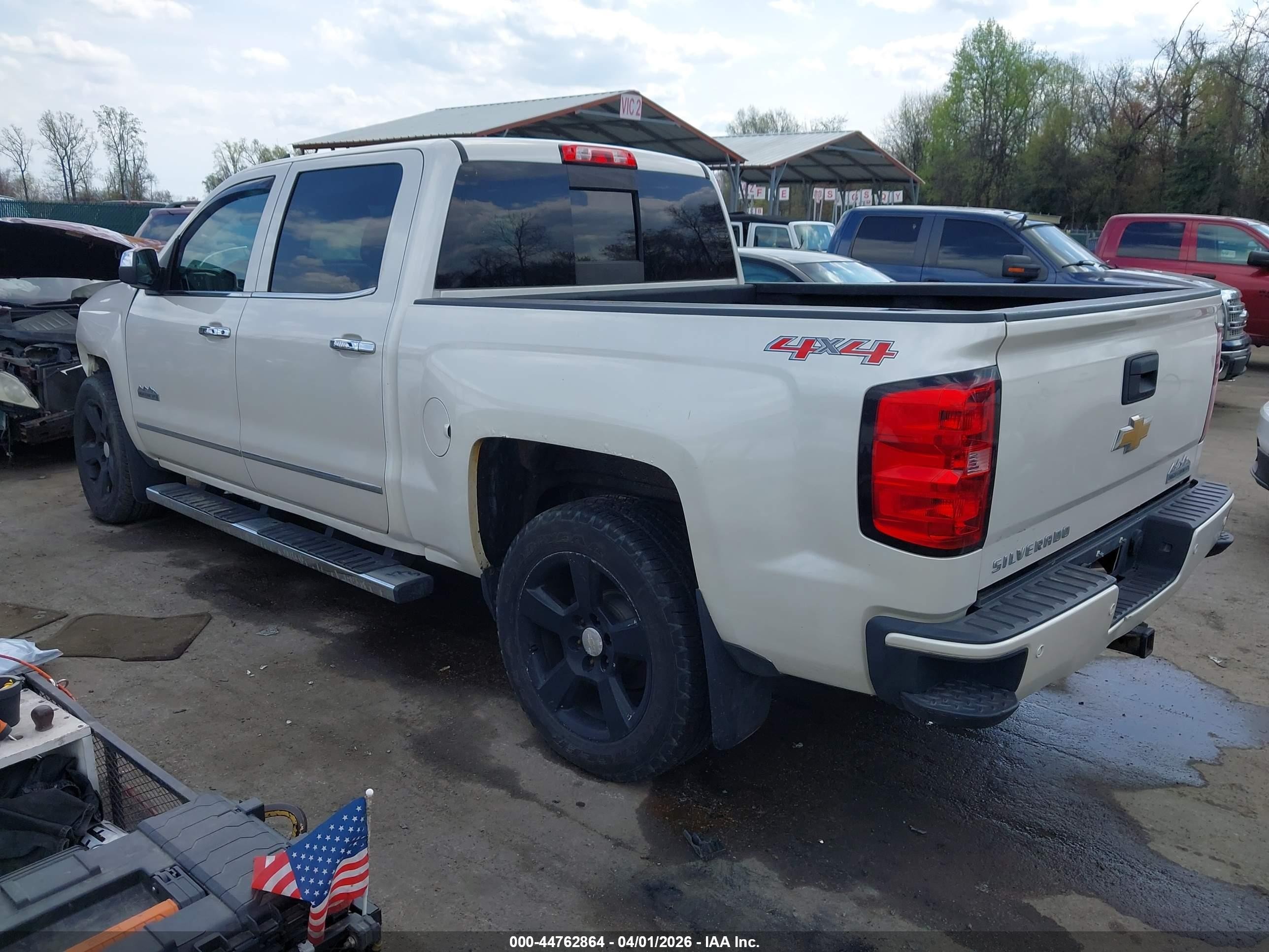 2015 Chevrolet Silverado 1500 High Country White vin: 3GCUKTEC6FG190455