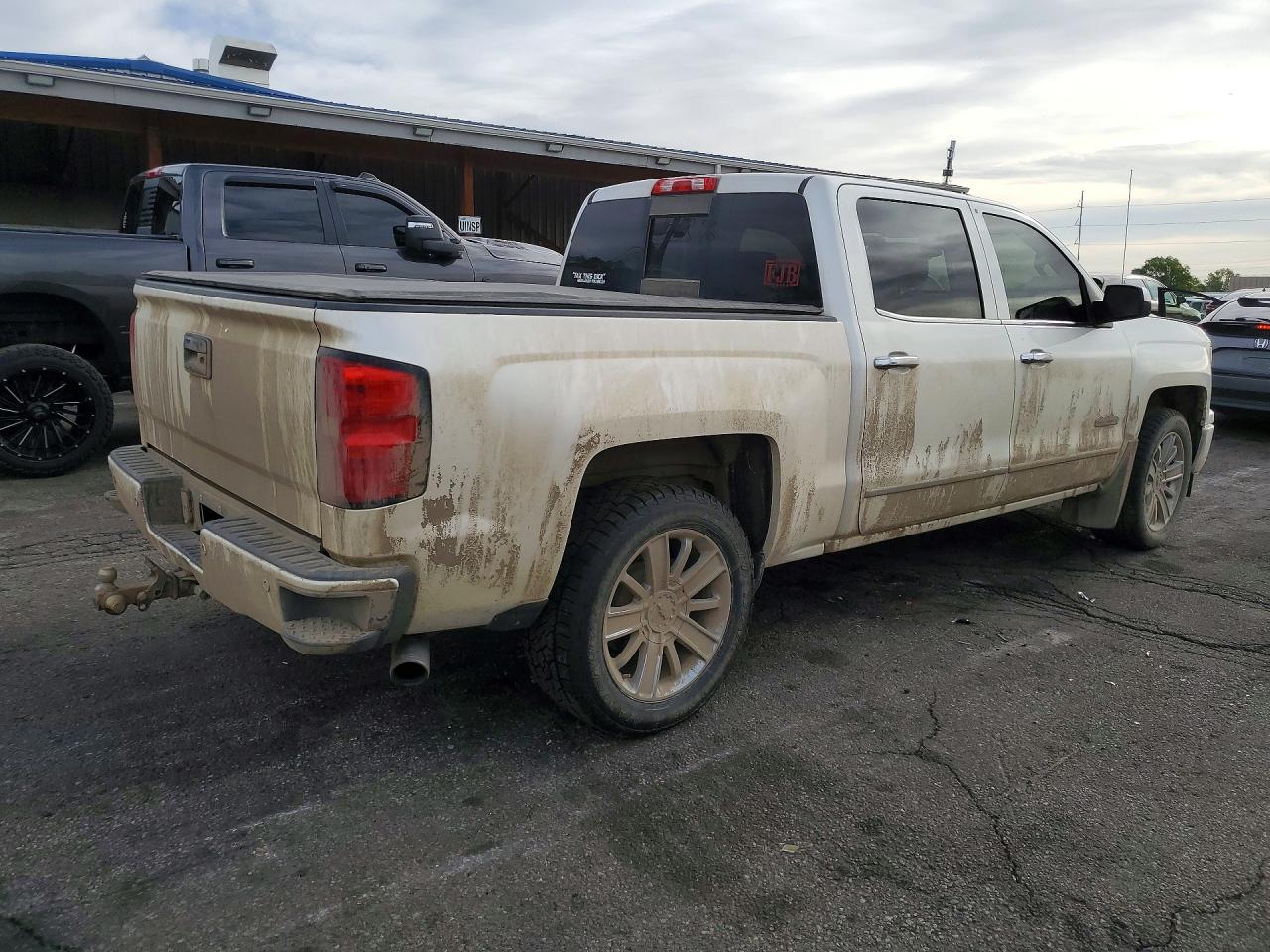 2015 Chevrolet Silverado K1500 High Country White vin: 3GCUKTEC7FG307041