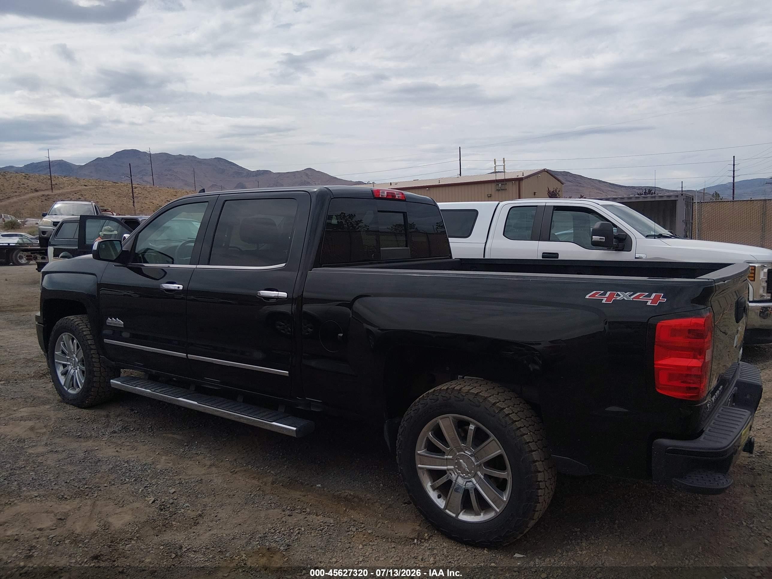 2015 Chevrolet Silverado 1500 High Country Черный vin: 3GCUKTEJXFG498498