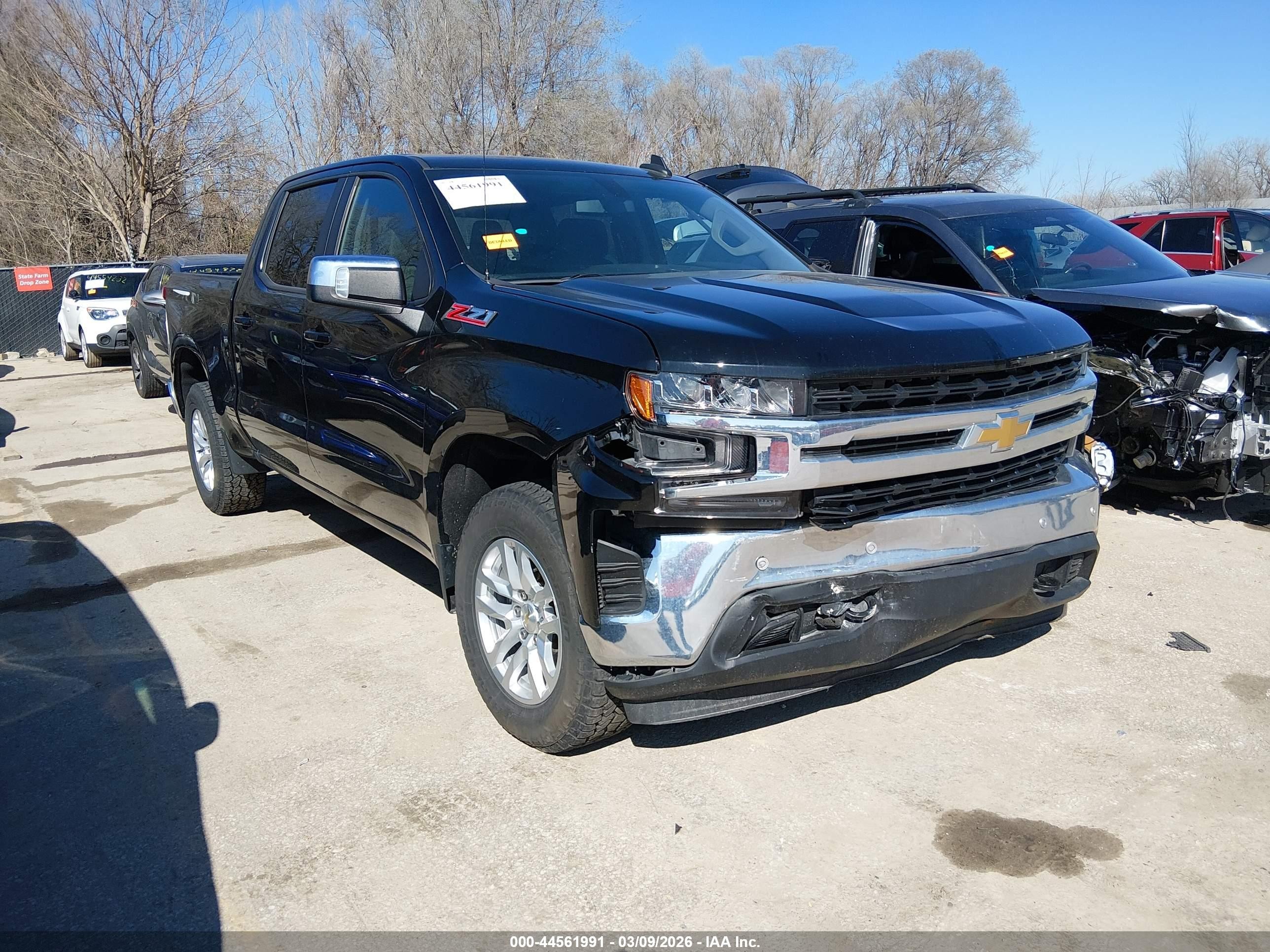 2020 Chevrolet Silverado 1500 4wd  Short Bed Lt Black vin: 3GCUYDED1LG429063