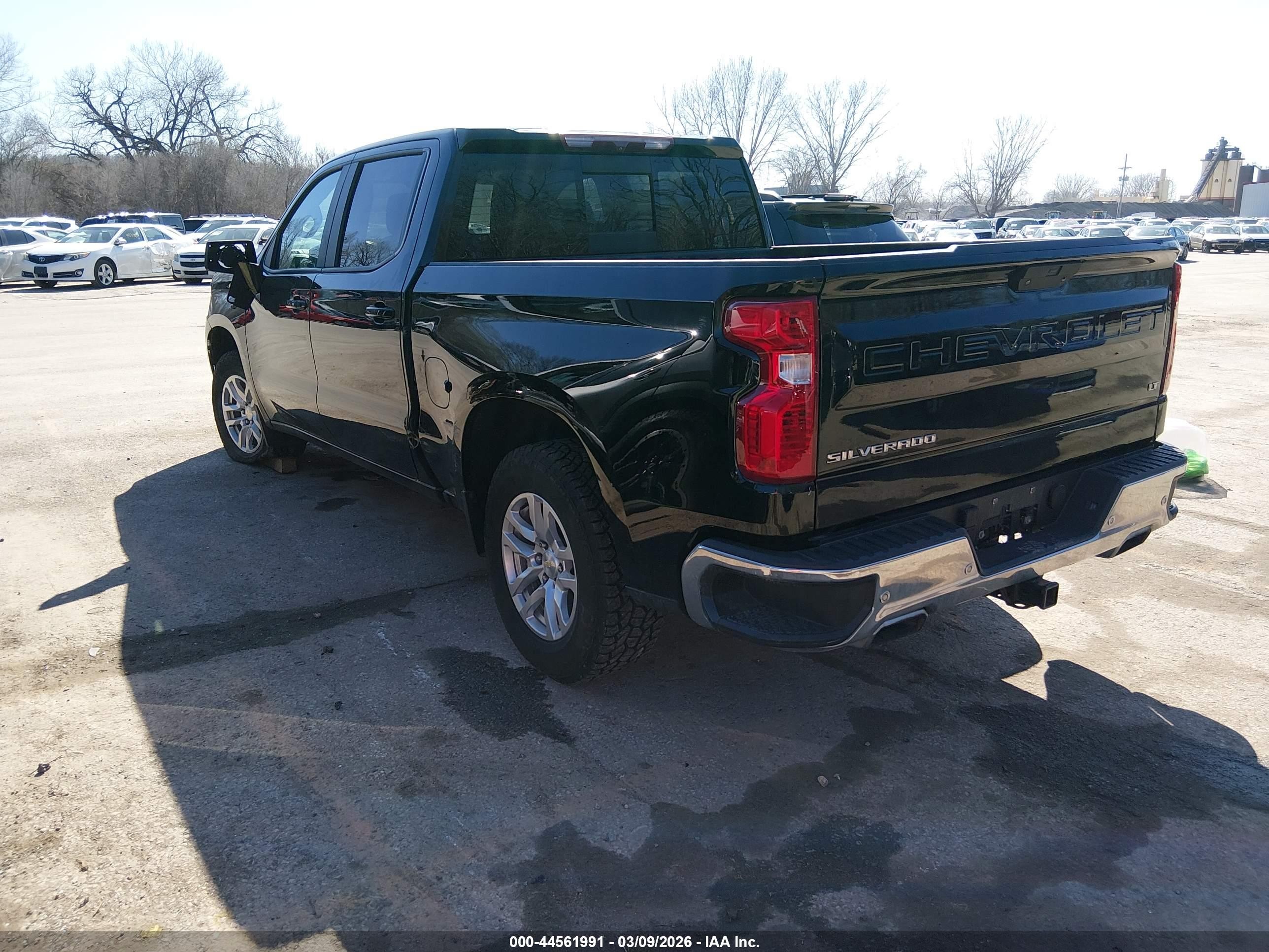 2020 Chevrolet Silverado 1500 4wd  Short Bed Lt Black vin: 3GCUYDED1LG429063