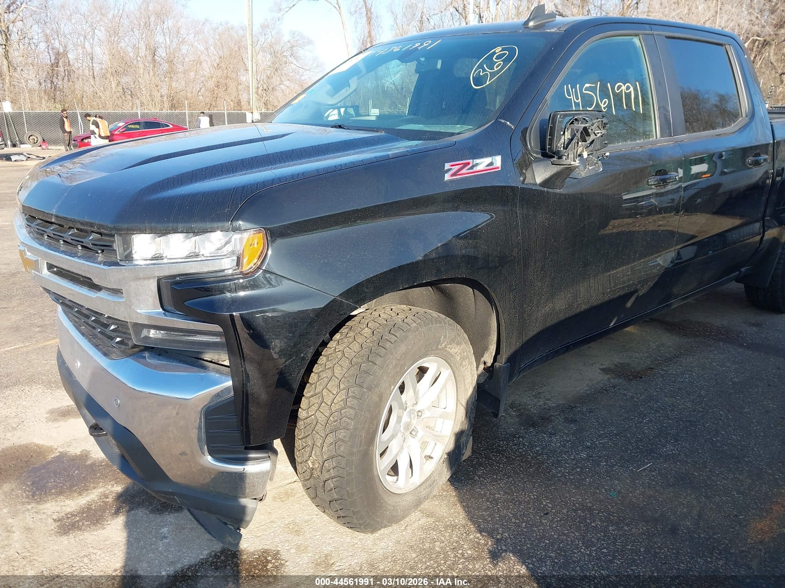 2020 Chevrolet Silverado 1500 4wd  Short Bed Lt Black vin: 3GCUYDED1LG429063