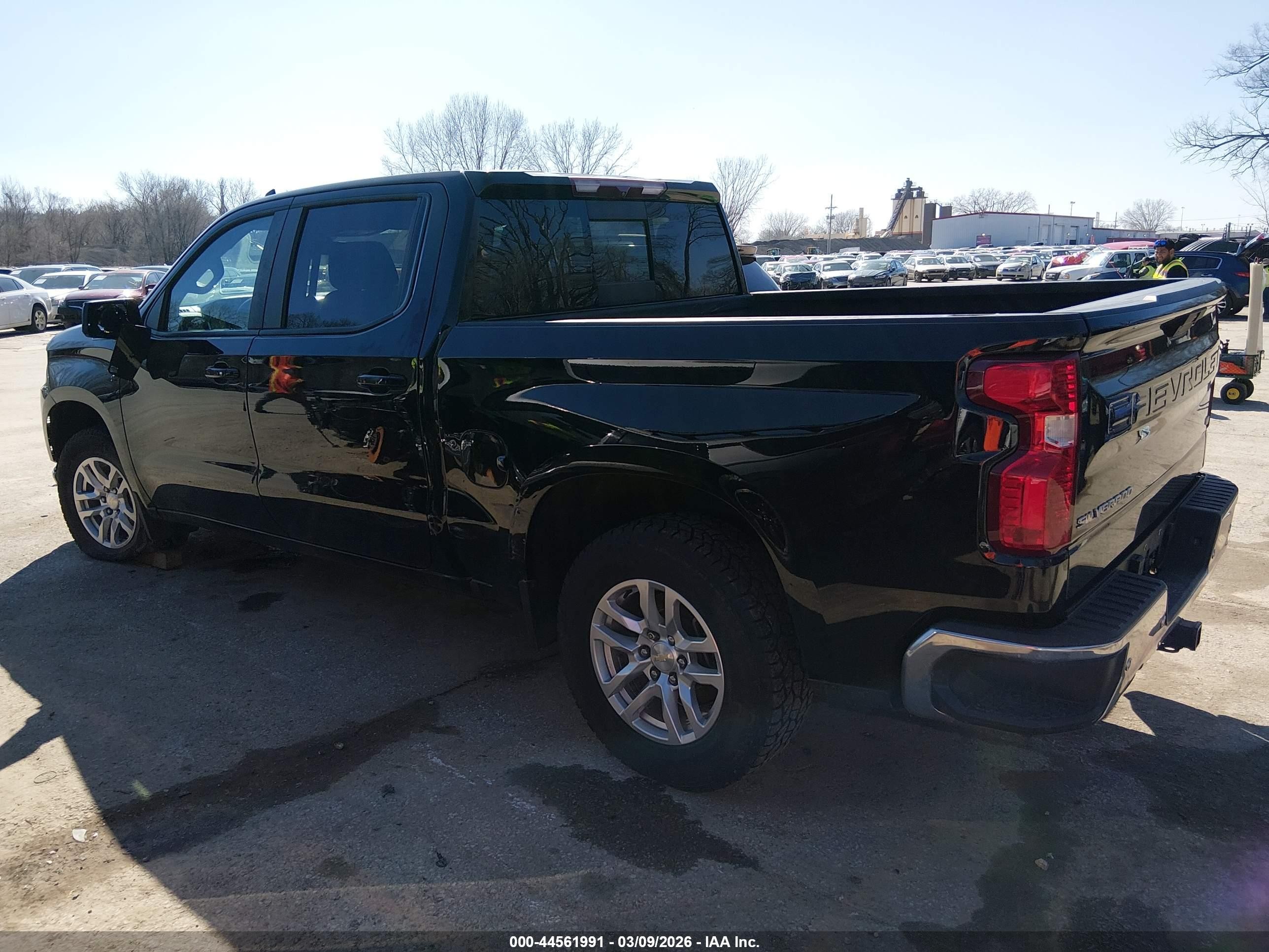 2020 Chevrolet Silverado 1500 4wd  Short Bed Lt Black vin: 3GCUYDED1LG429063