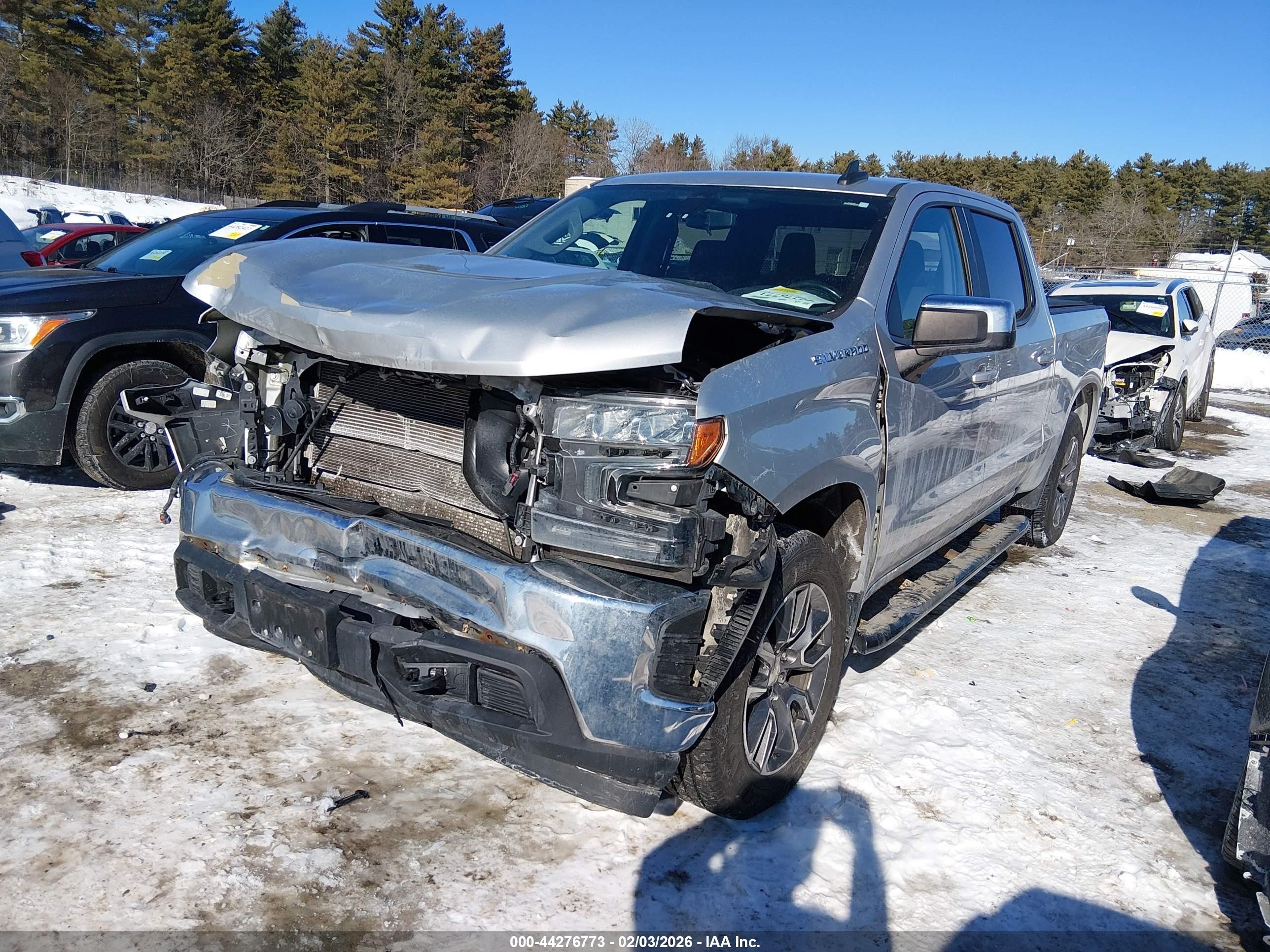 2020 Chevrolet Silverado 1500 4wd  Short Bed Lt Серебряный vin: 3GCUYDED6LG378644