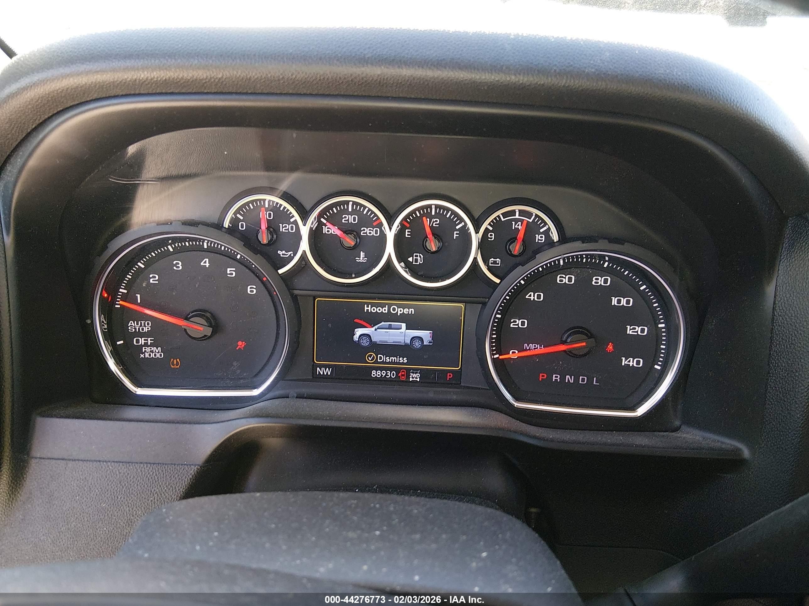 2020 Chevrolet Silverado 1500 4wd  Short Bed Lt Серебряный vin: 3GCUYDED6LG378644
