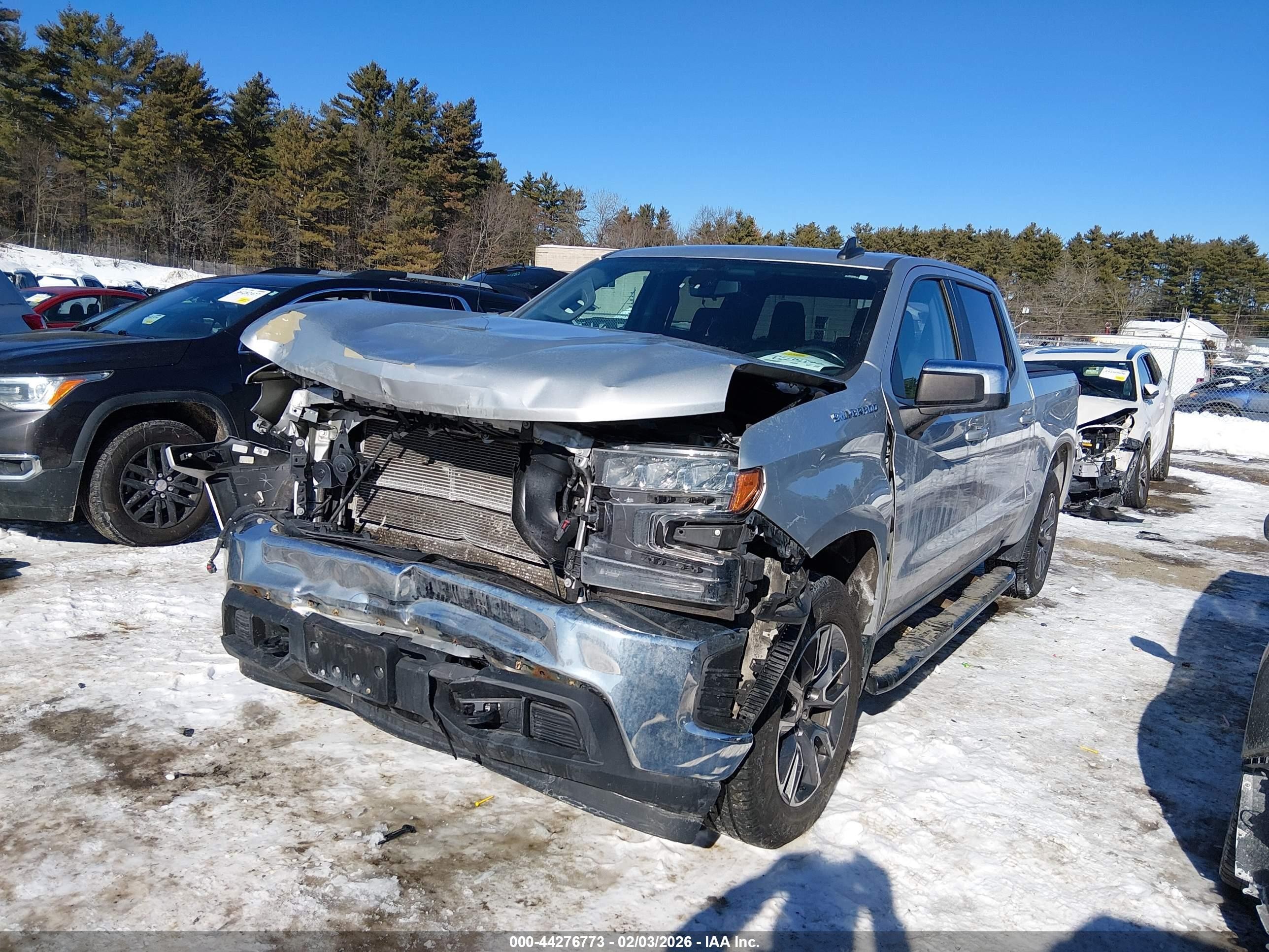 2020 Chevrolet Silverado 1500 4wd  Short Bed Lt Серебряный vin: 3GCUYDED6LG378644