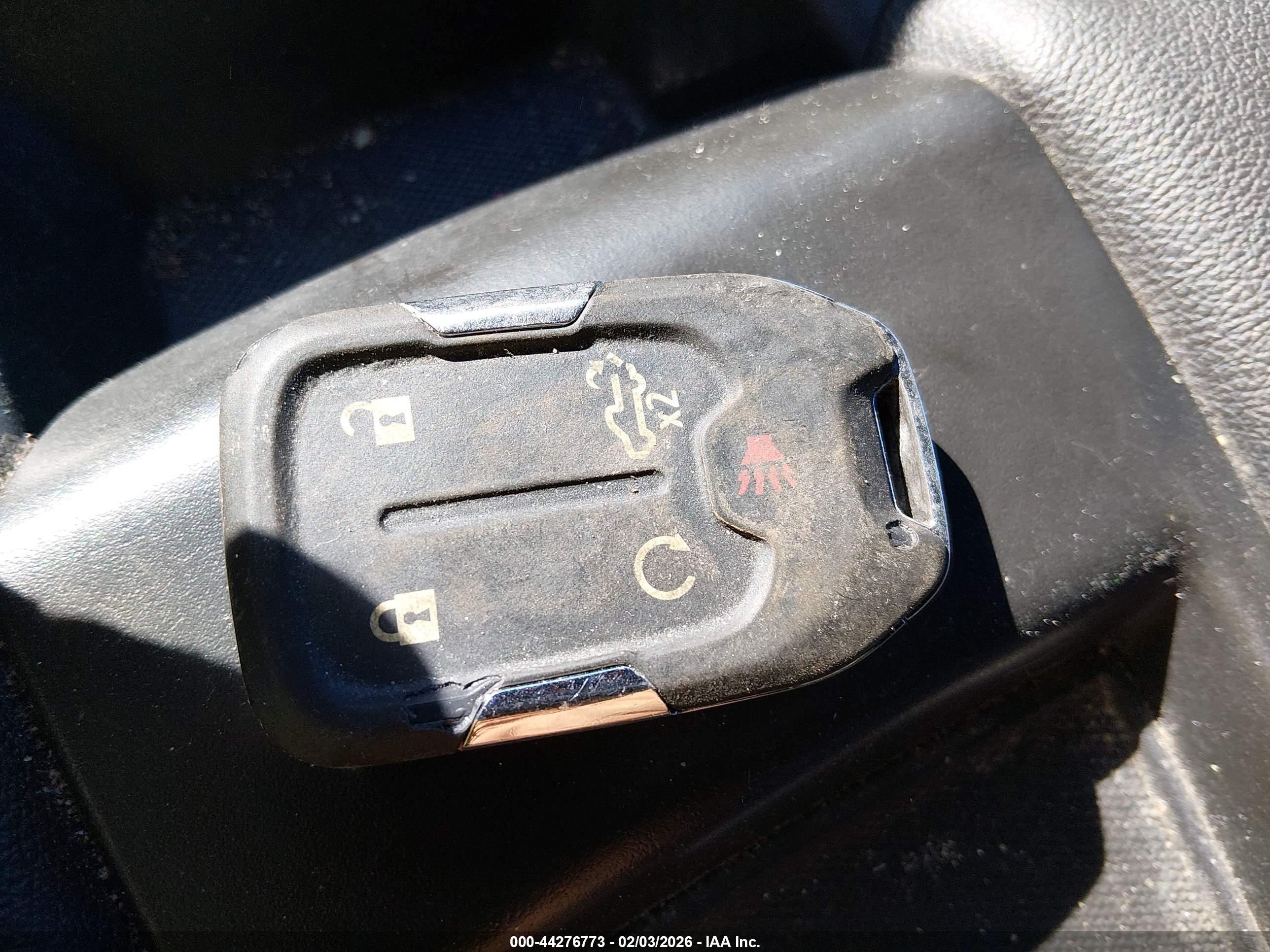 2020 Chevrolet Silverado 1500 4wd  Short Bed Lt Серебряный vin: 3GCUYDED6LG378644