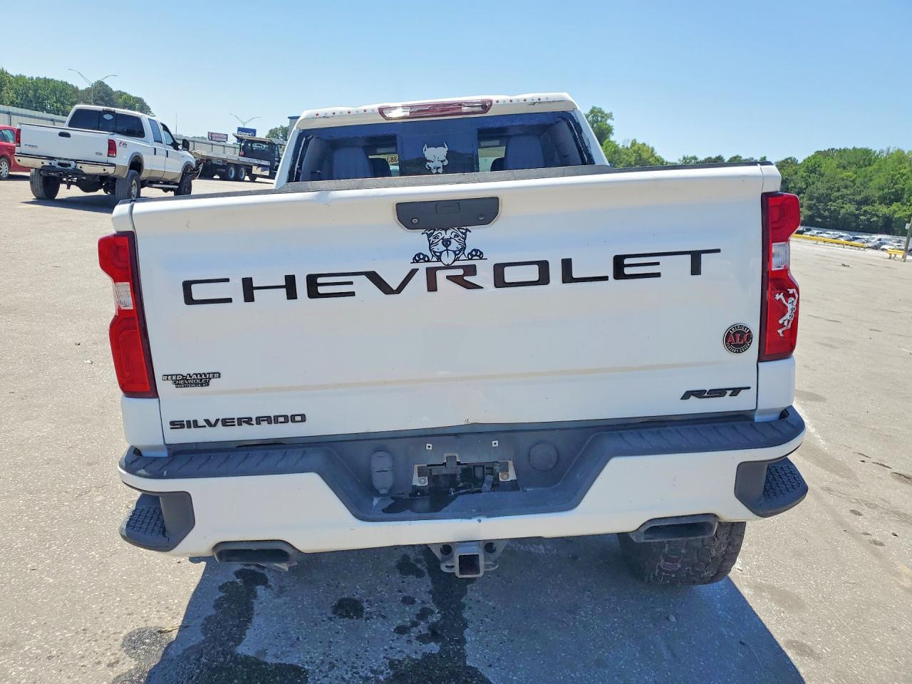 2021 Chevrolet Silverado K1500 Rst Белый vin: 3GCUYEED1MG160506