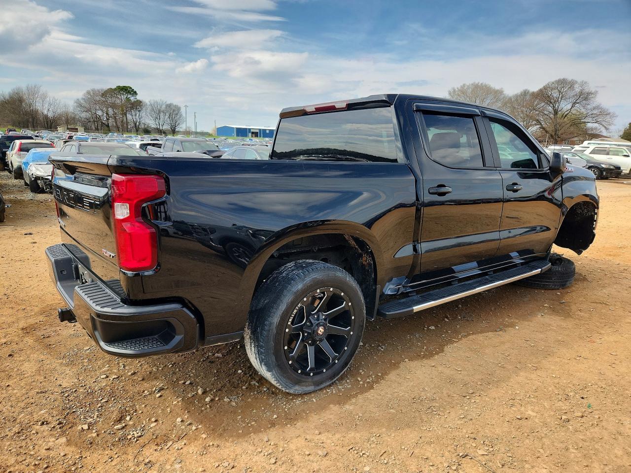 2020 Chevrolet Silverado K1500 Rst Черный vin: 3GCUYEED9LG401906