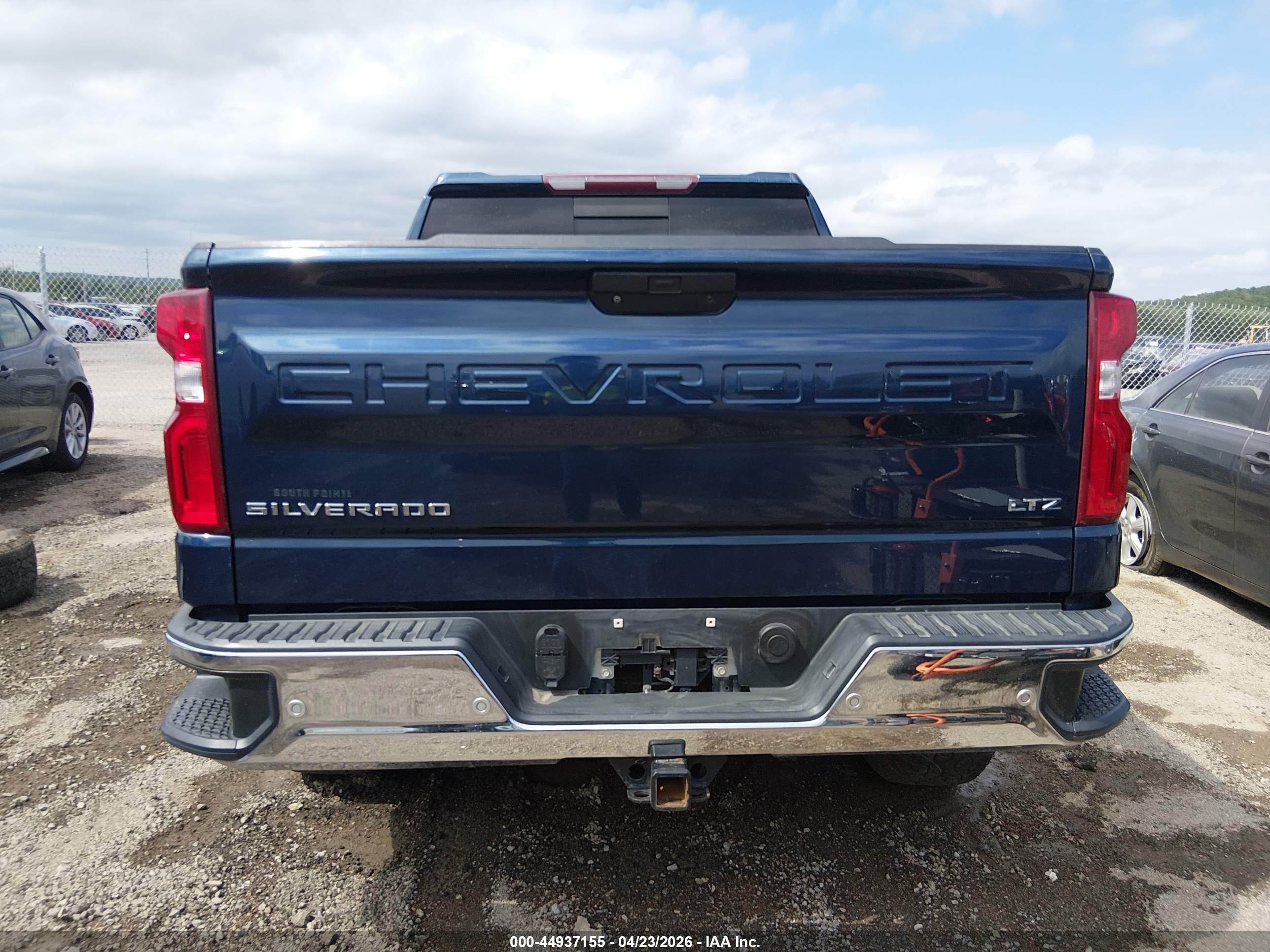 2020 Chevrolet Silverado 1500 4wd  Short Bed Ltz Navy vin: 3GCUYGEDXLG332235