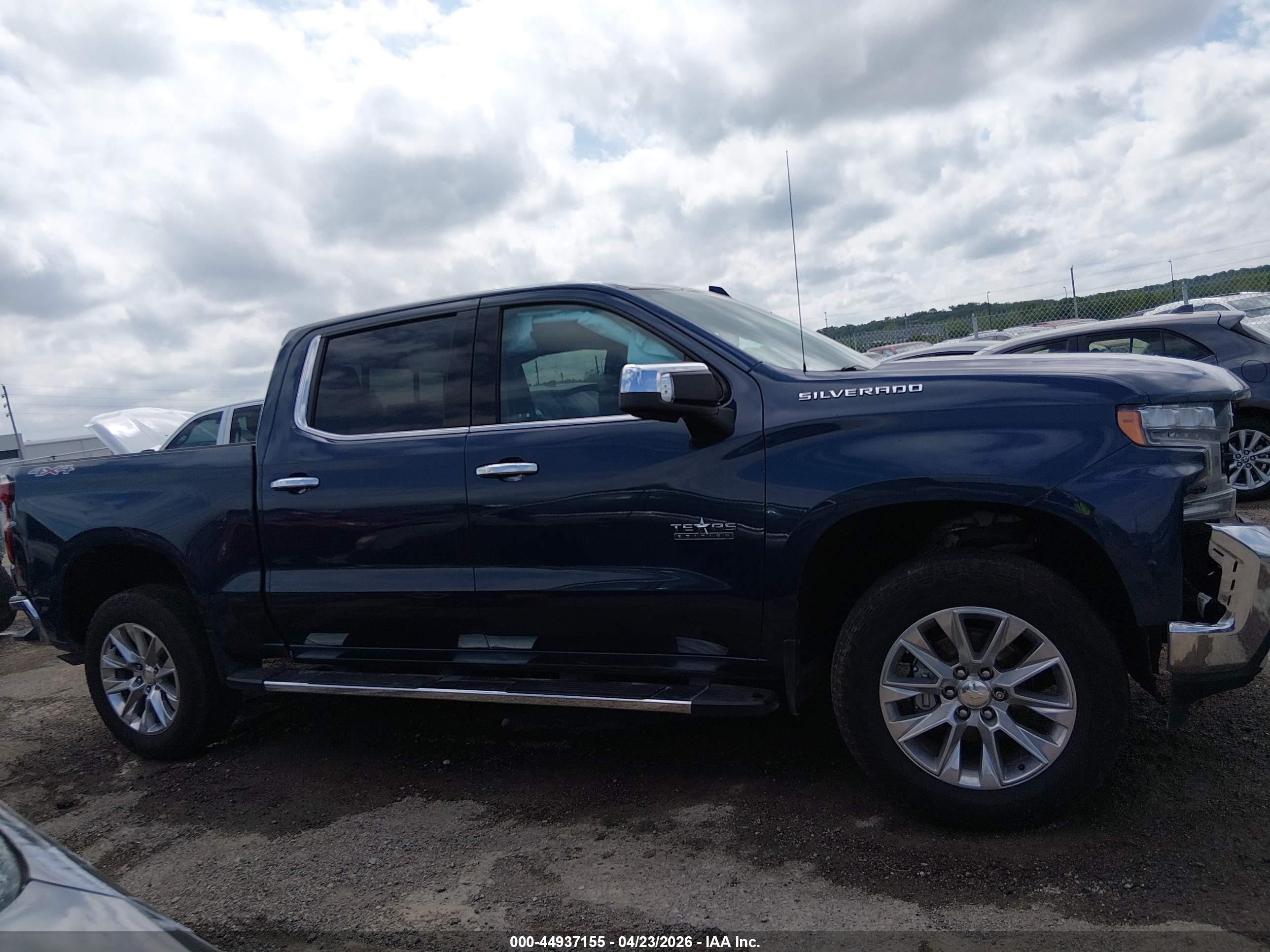 2020 Chevrolet Silverado 1500 4wd  Short Bed Ltz Navy vin: 3GCUYGEDXLG332235