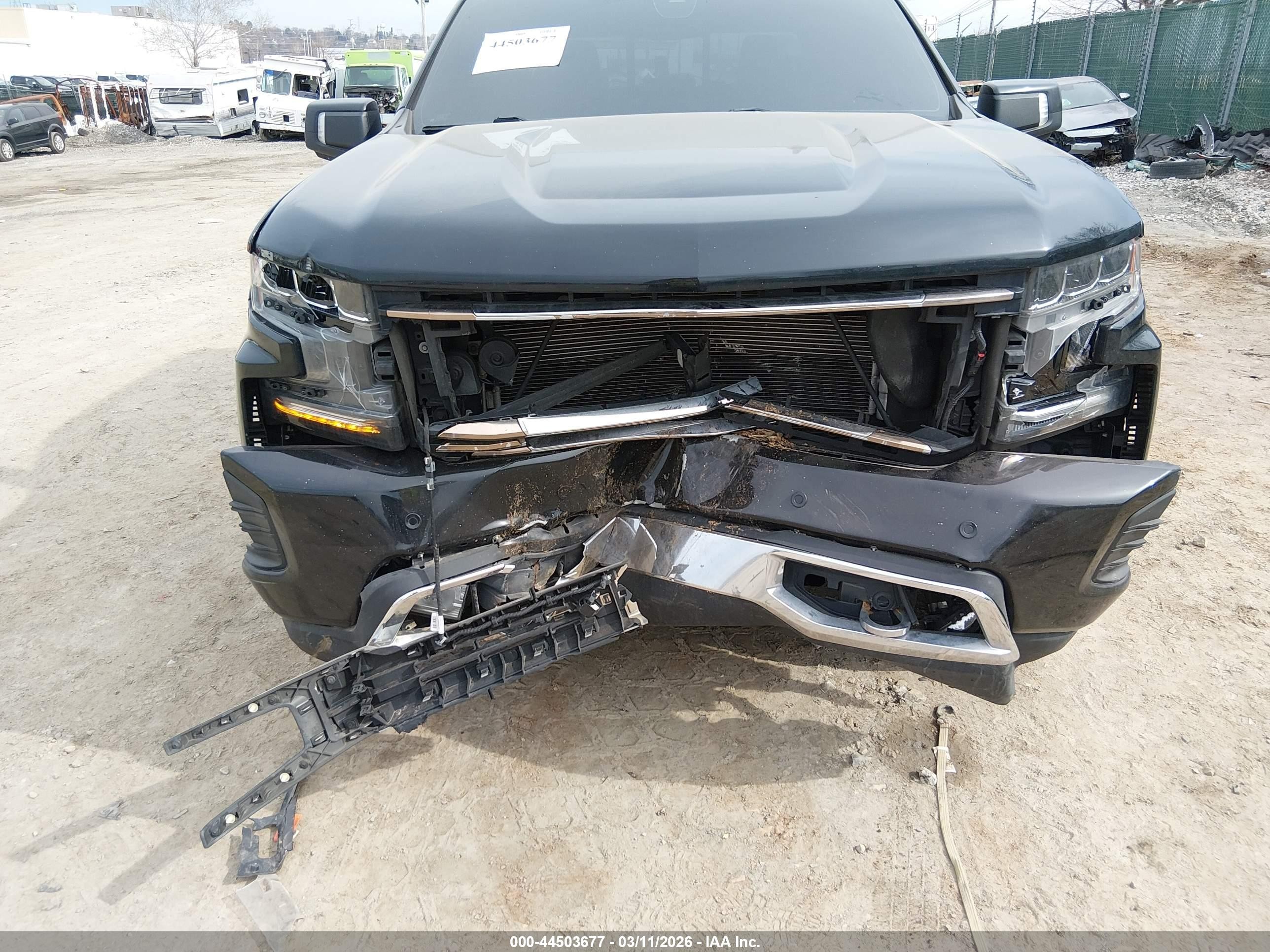 2020 Chevrolet Silverado 1500 4wd  Short Bed High Country Черный vin: 3GCUYHED3LG379287