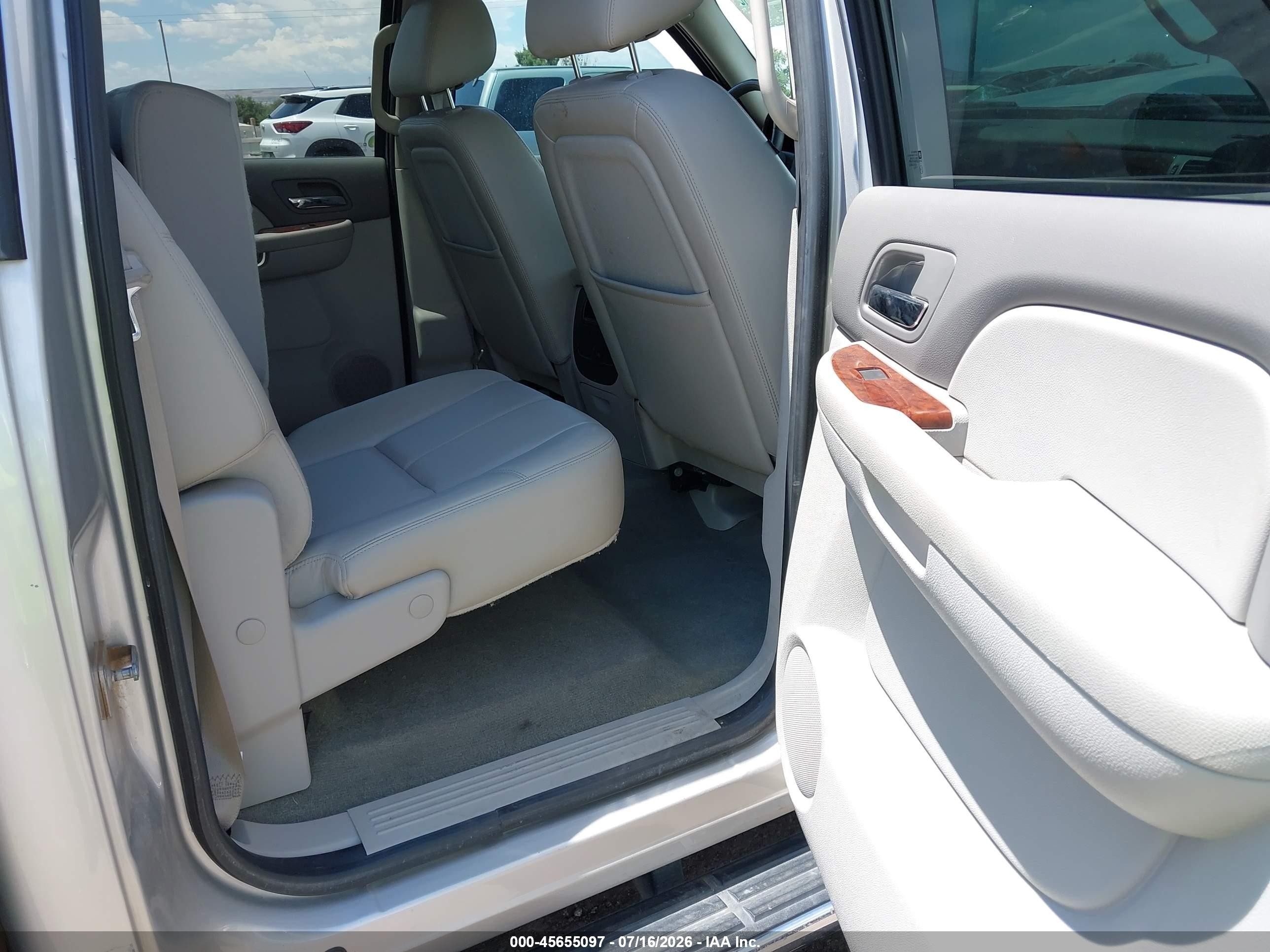 2010 Chevrolet Silverado 1500 Ltz Серебряный vin: 3GCXKTE27AG187626