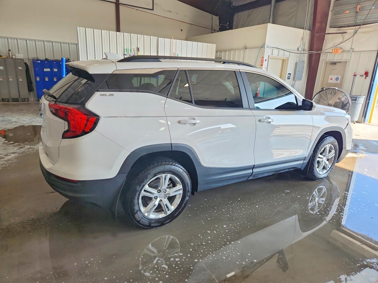 2021 Gmc Terrain Sle Белый vin: 3GKALMEV3ML314360