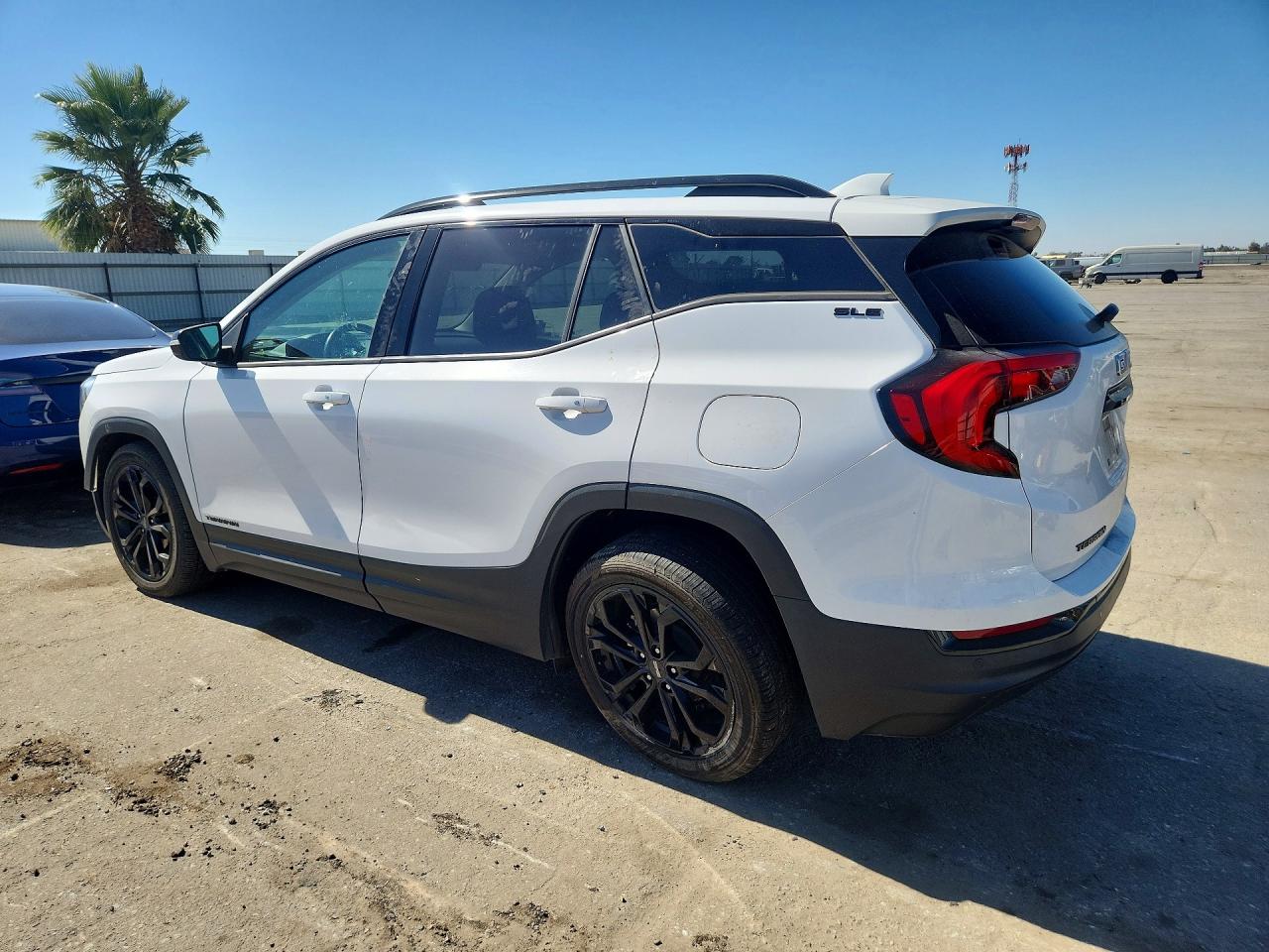 2021 Gmc Terrain Sle Белый vin: 3GKALMEV3ML357922