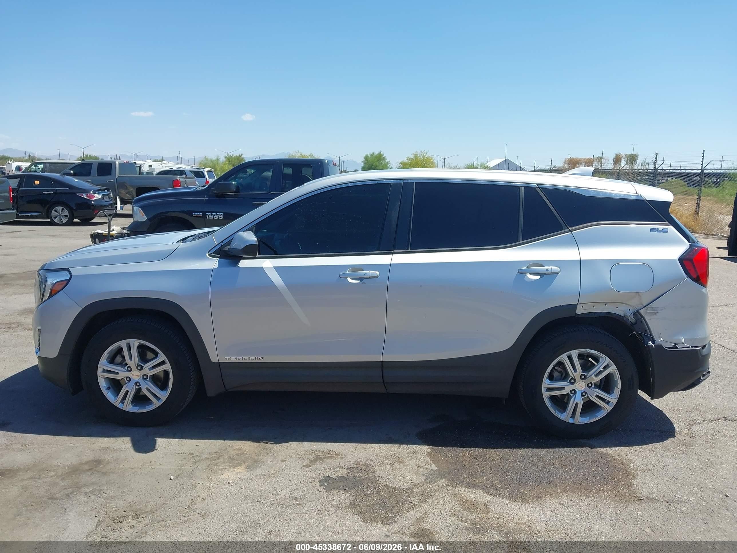 2018 Gmc Terrain Sle Silver vin: 3GKALMEV6JL295363