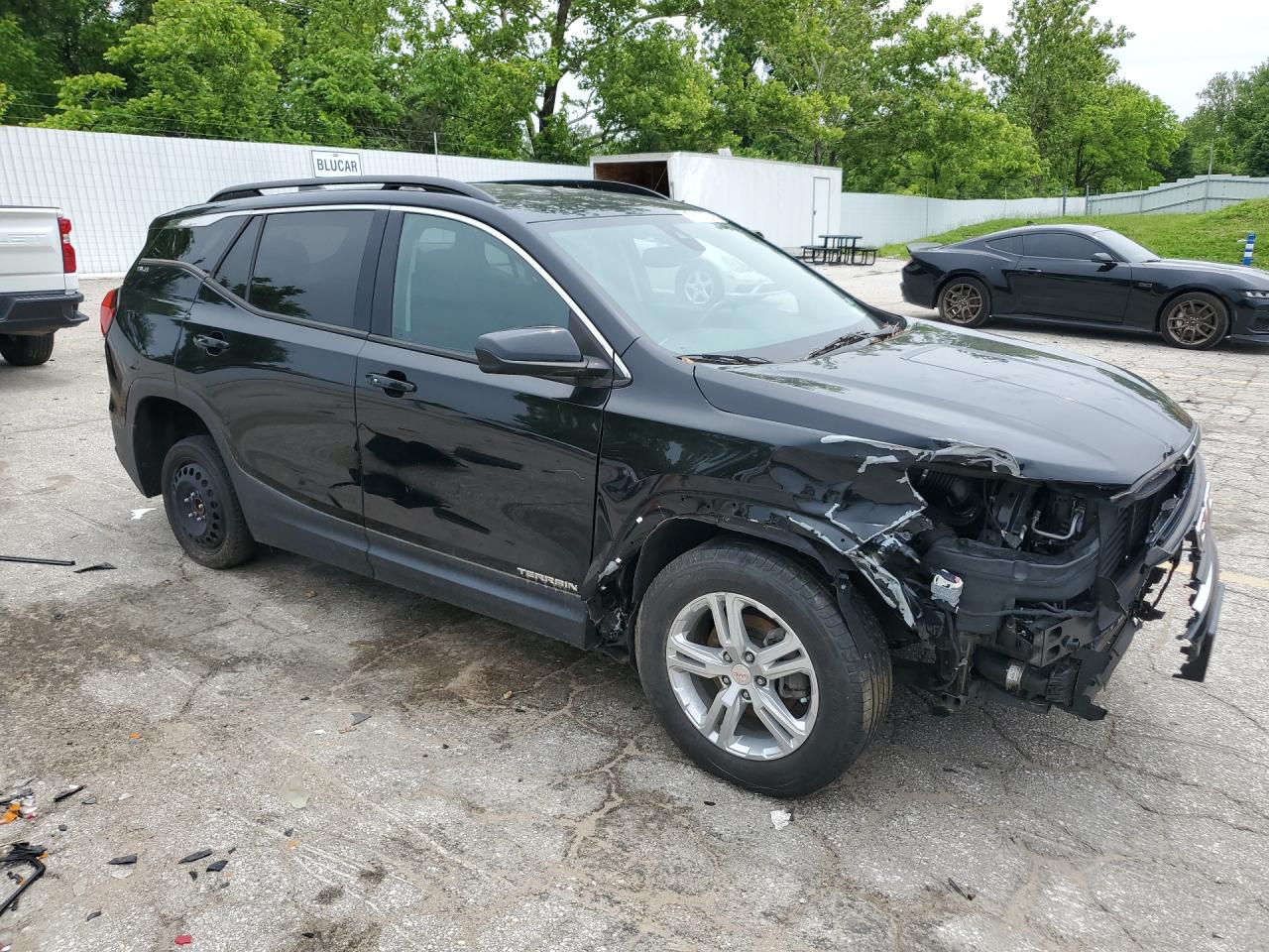 2020 Gmc Terrain Sle Black vin: 3GKALMEV8LL165541 Damage: Right Front Door, Dent(S) W/ Paint Dmg, 5 To 6 Inches