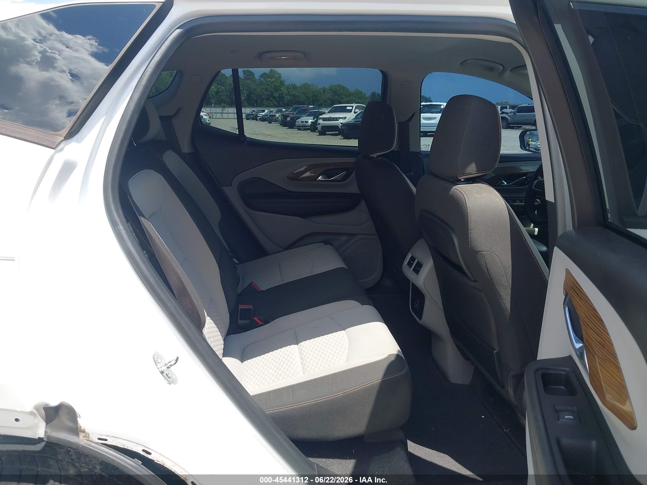 2018 Gmc Terrain Sle White vin: 3GKALMEX8JL126589
