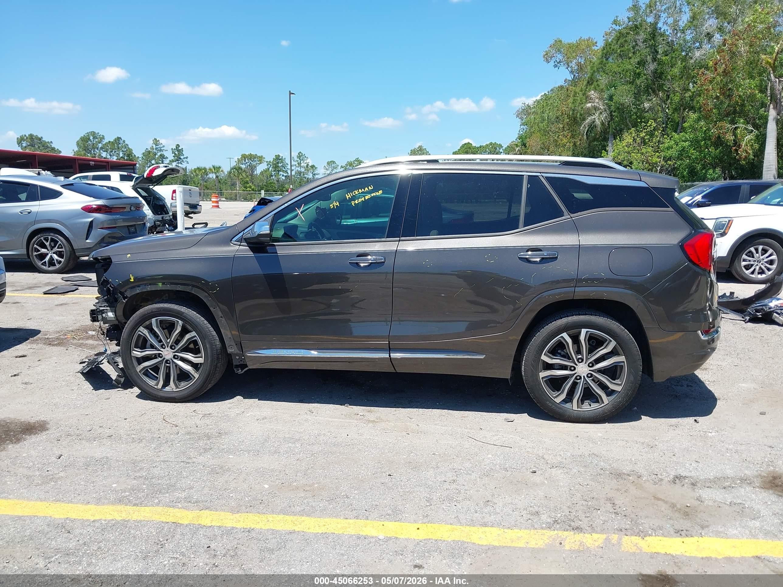 2019 Gmc Terrain Denali Brown vin: 3GKALSEX1KL275495