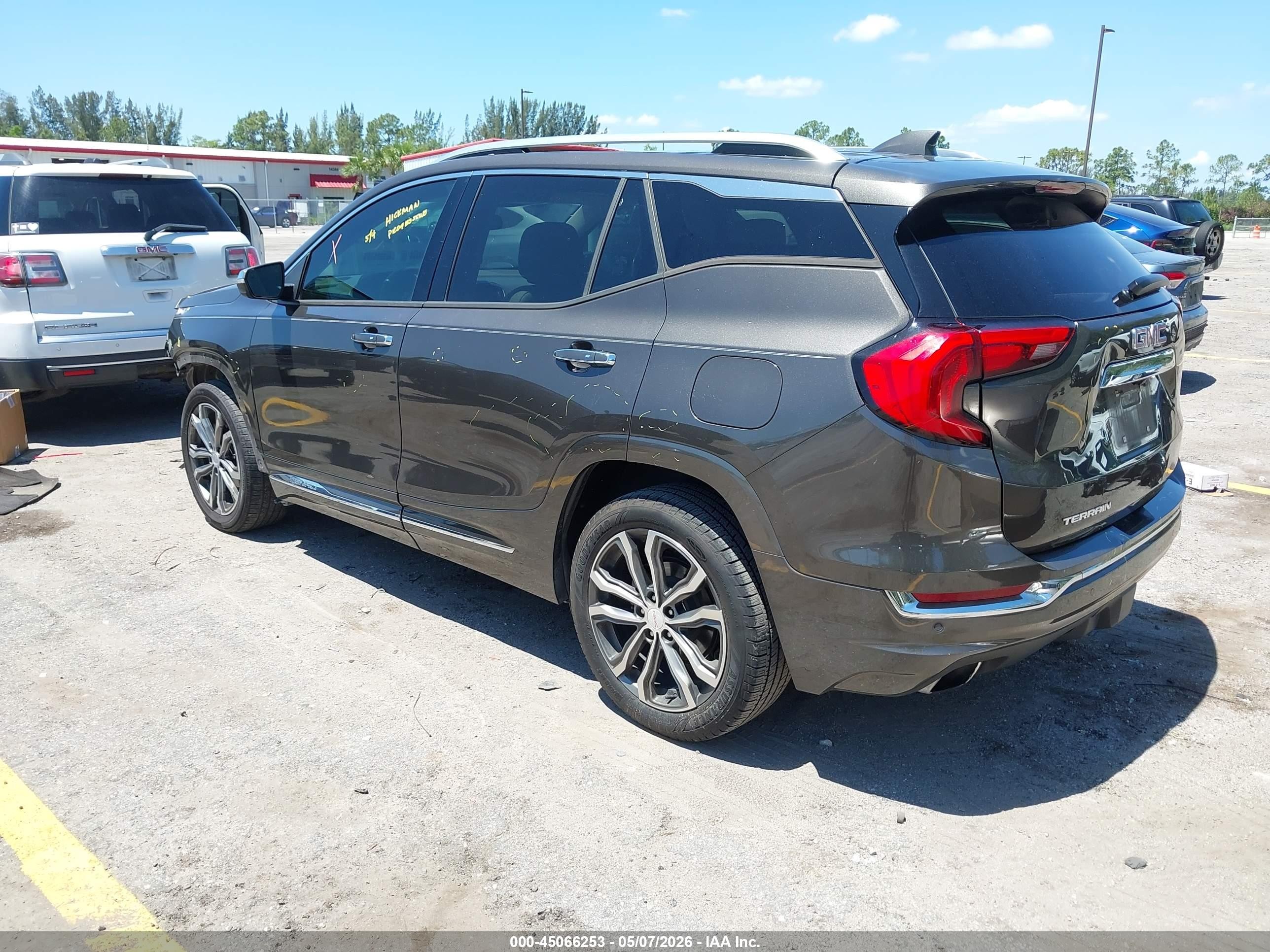 2019 Gmc Terrain Denali Brown vin: 3GKALSEX1KL275495