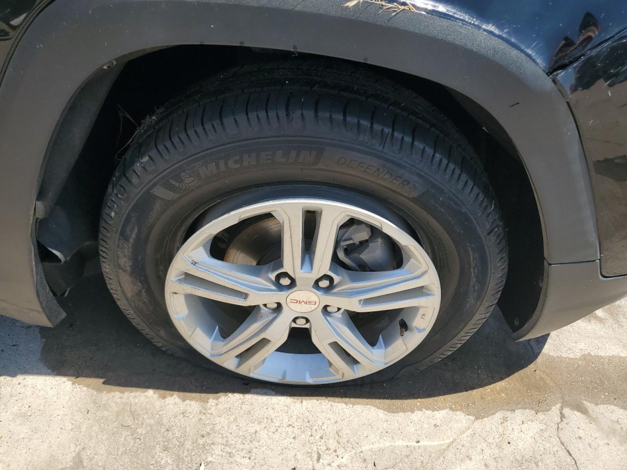 2022 Gmc Terrain Sle Черный vin: 3GKALTEV6NL167401 Damage: Right Front Tire, Cut, Replacement Required