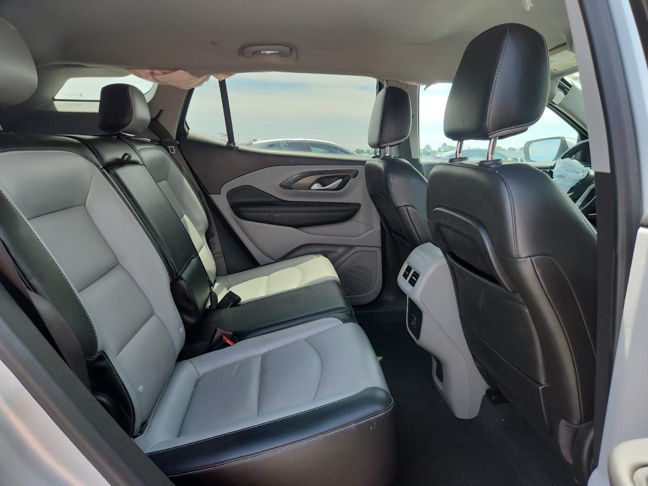2022 Gmc Terrain Denali Silver vin: 3GKALVEV7NL193503