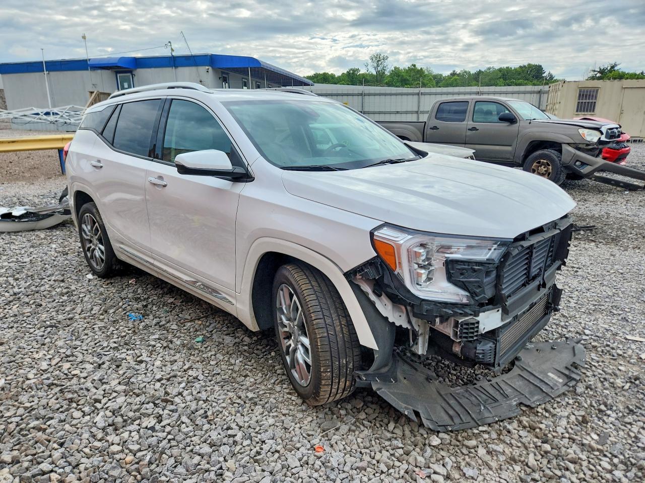 2023 Gmc Terrain Denali White vin: 3GKALXEG4PL177467