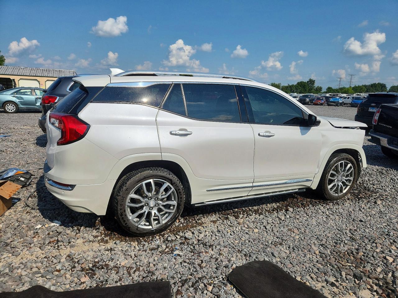 2022 Gmc Terrain Denali White vin: 3GKALXEV5NL252480