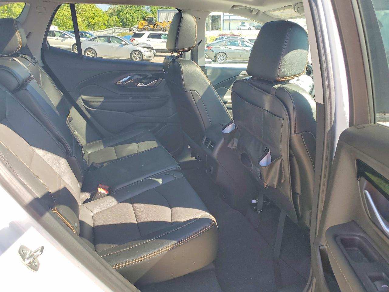 2024 Gmc Terrain At4 White vin: 3GKALYEG0RL296030