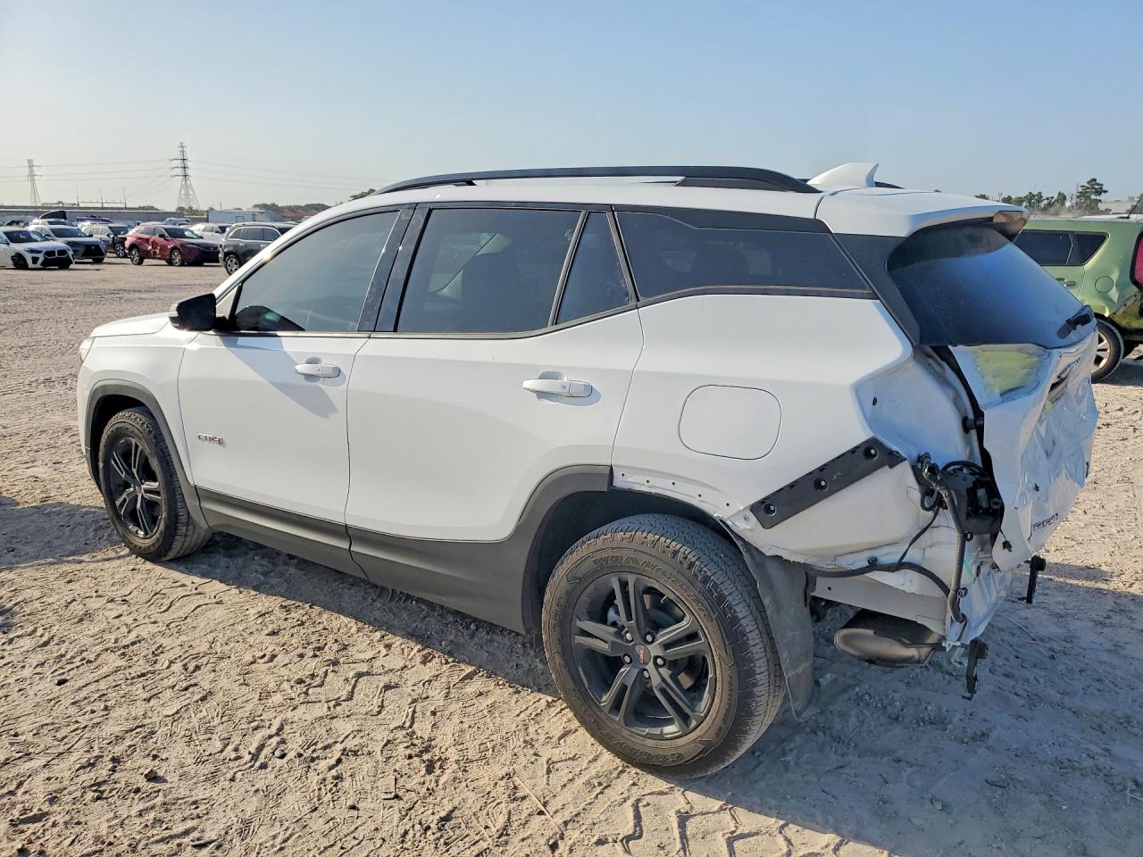 2024 Gmc Terrain At4 White vin: 3GKALYEG6RL388341