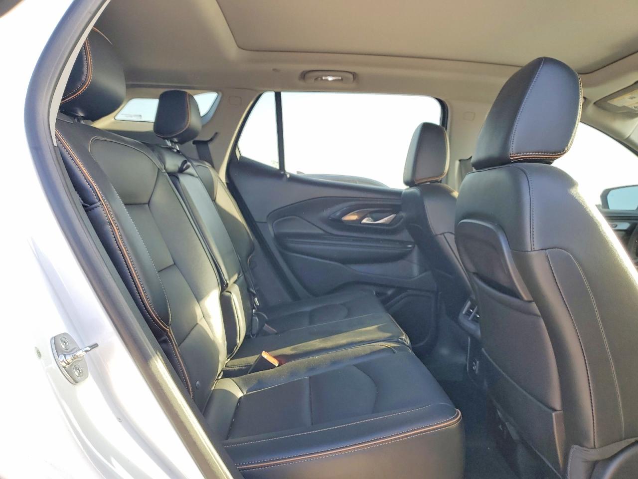 2024 Gmc Terrain At4 White vin: 3GKALYEG6RL388341