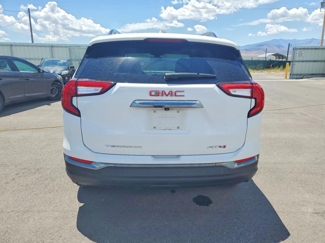 2024 Gmc Terrain At4 White vin: 3GKALYEG7RL124819
