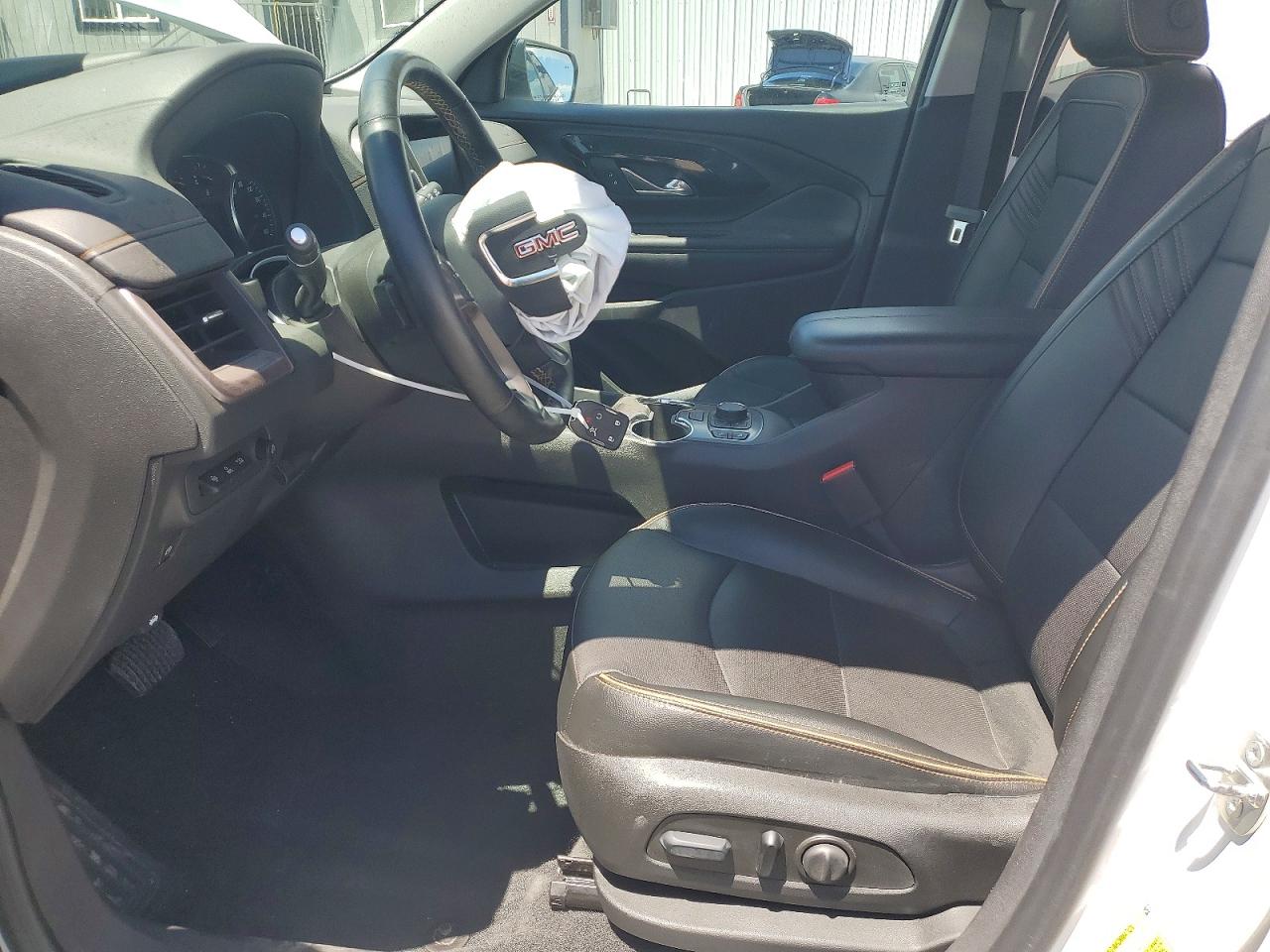 2024 Gmc Terrain At4 White vin: 3GKALYEG7RL124819