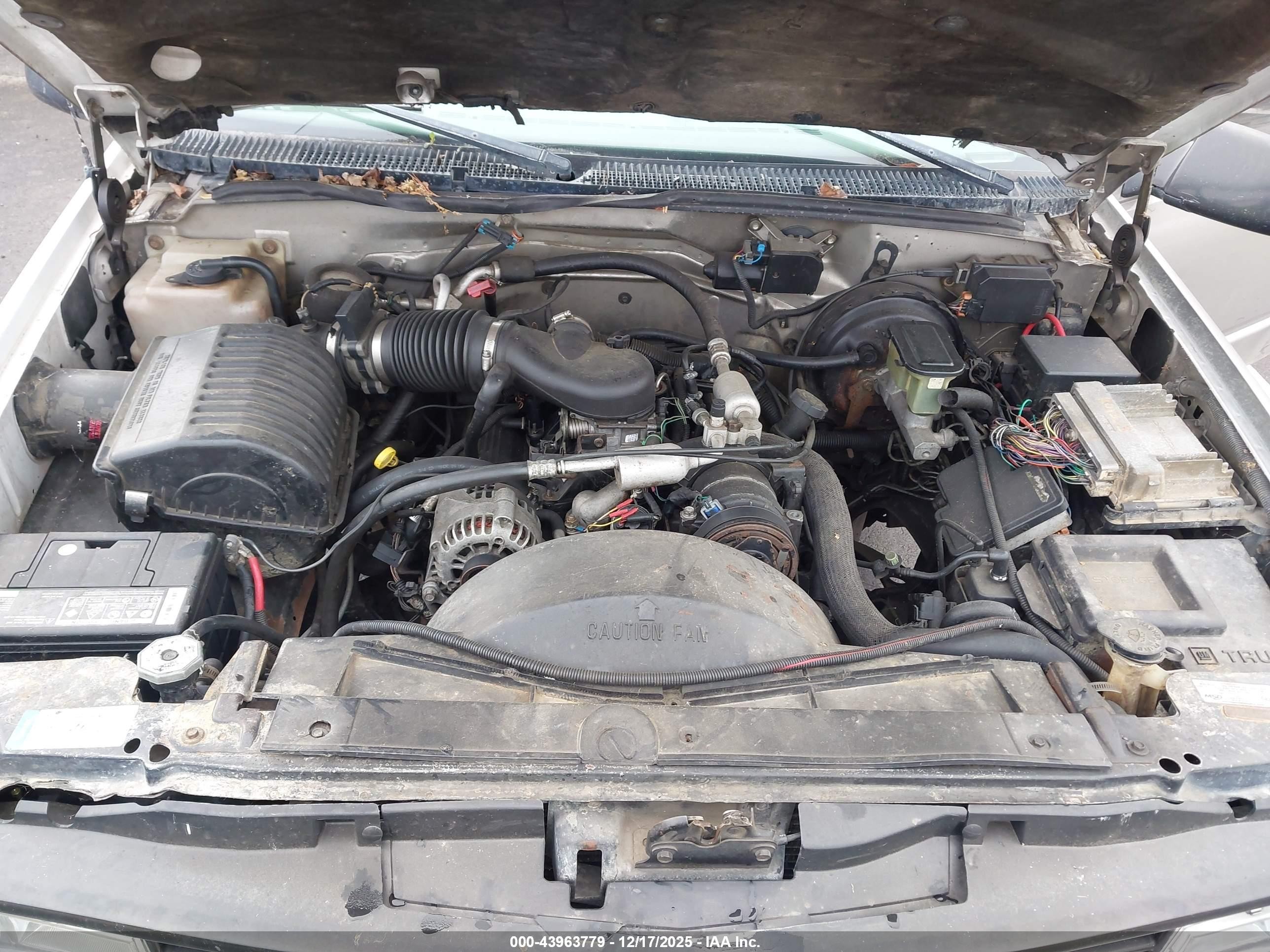 1998 Gmc Suburban 1500 Sl Gold vin: 3GKEC16R6WG512413