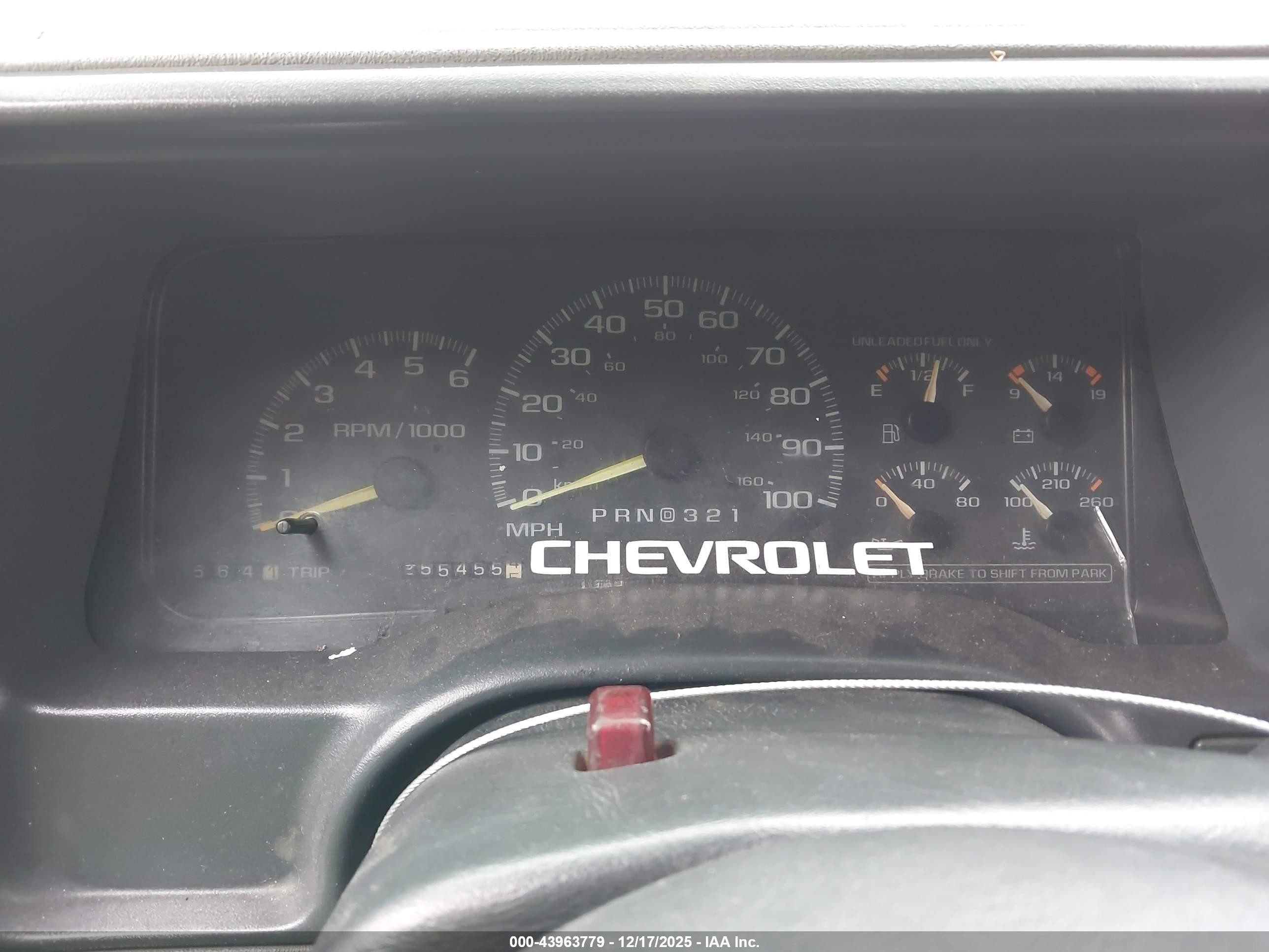 1998 Gmc Suburban 1500 Sl Gold vin: 3GKEC16R6WG512413