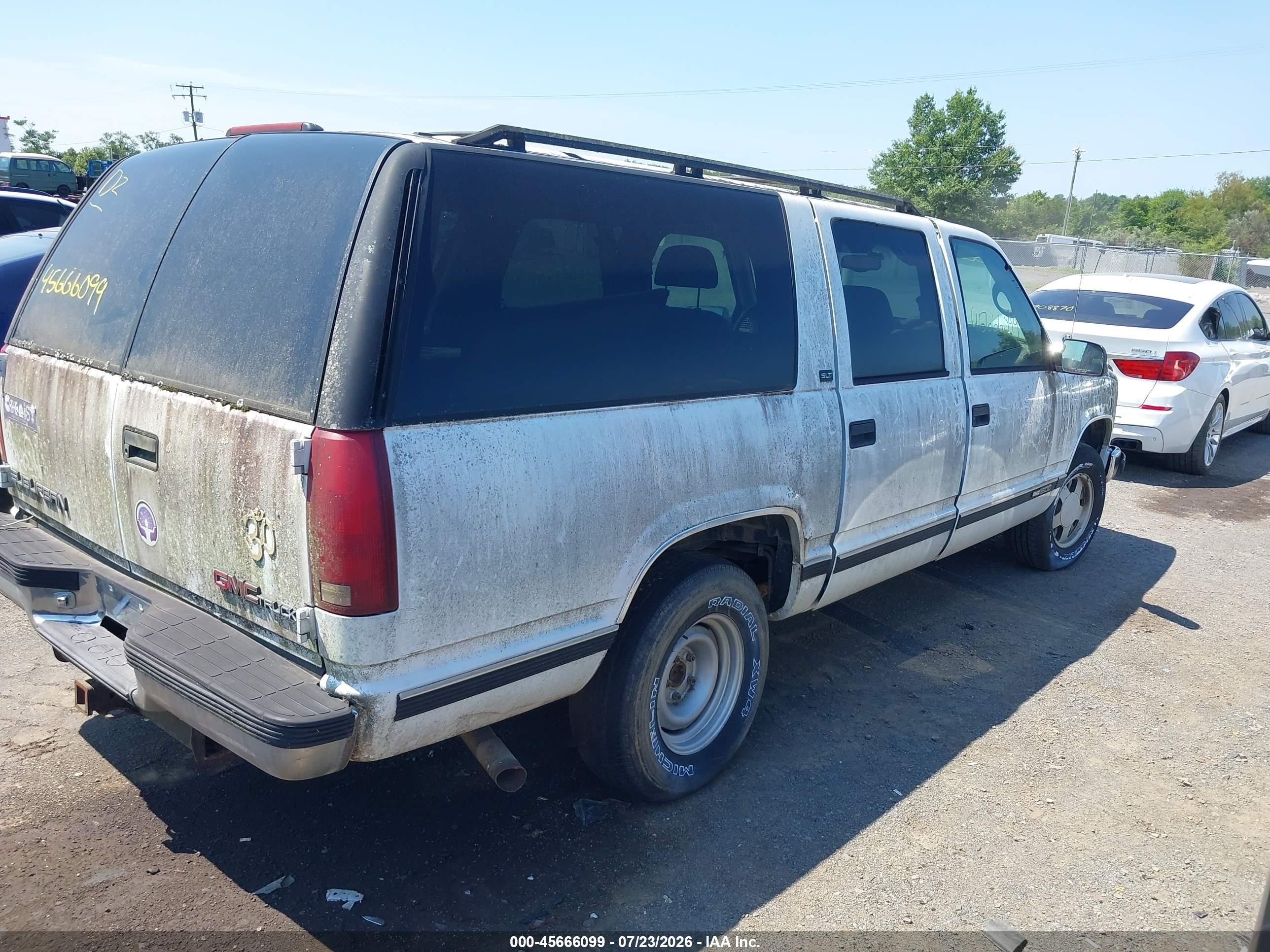1997 Gmc Suburban Slt Cmi (not Available) White vin: 3GKEC16RXVG512073