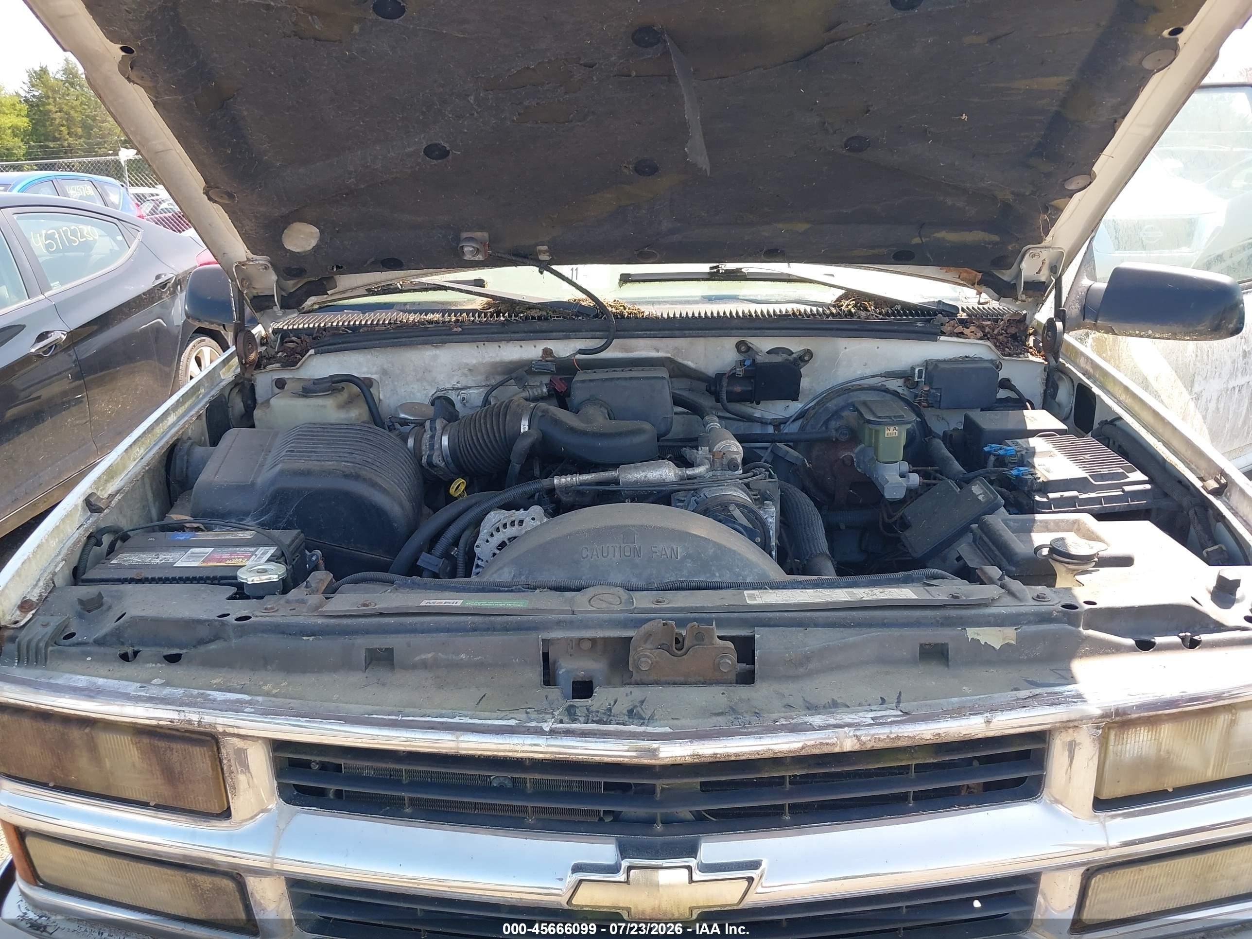 1997 Gmc Suburban Slt Cmi (not Available) White vin: 3GKEC16RXVG512073