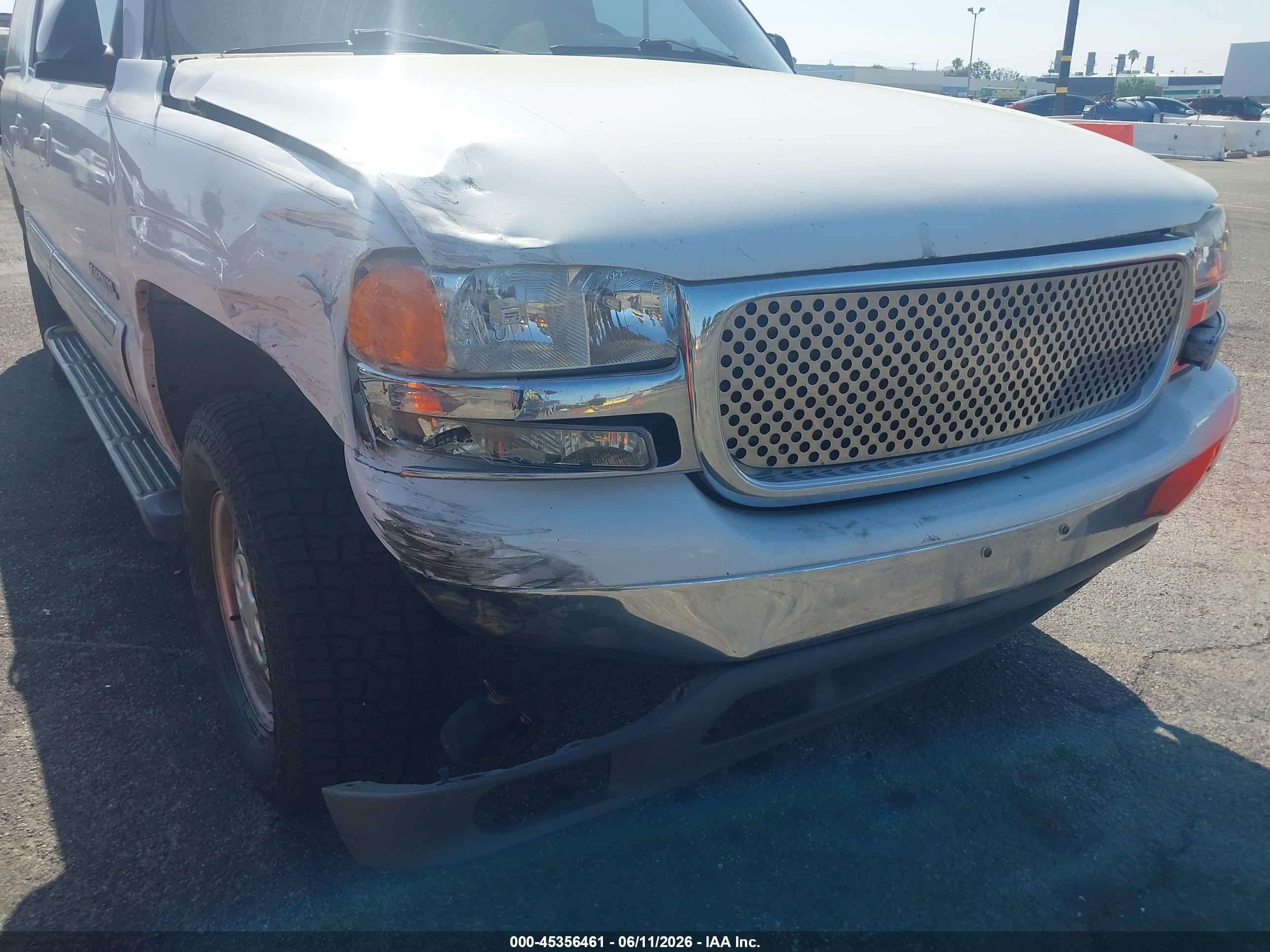 2003 Gmc Yukon Xl 1500 Sle White vin: 3GKEC16T03G225575
