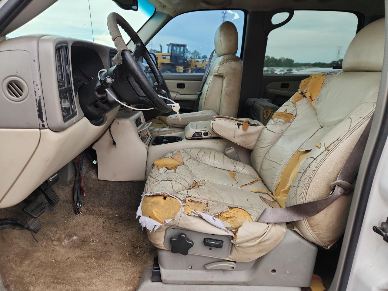 2001 Gmc Yukon Xl C1500 White vin: 3GKEC16T11G160586