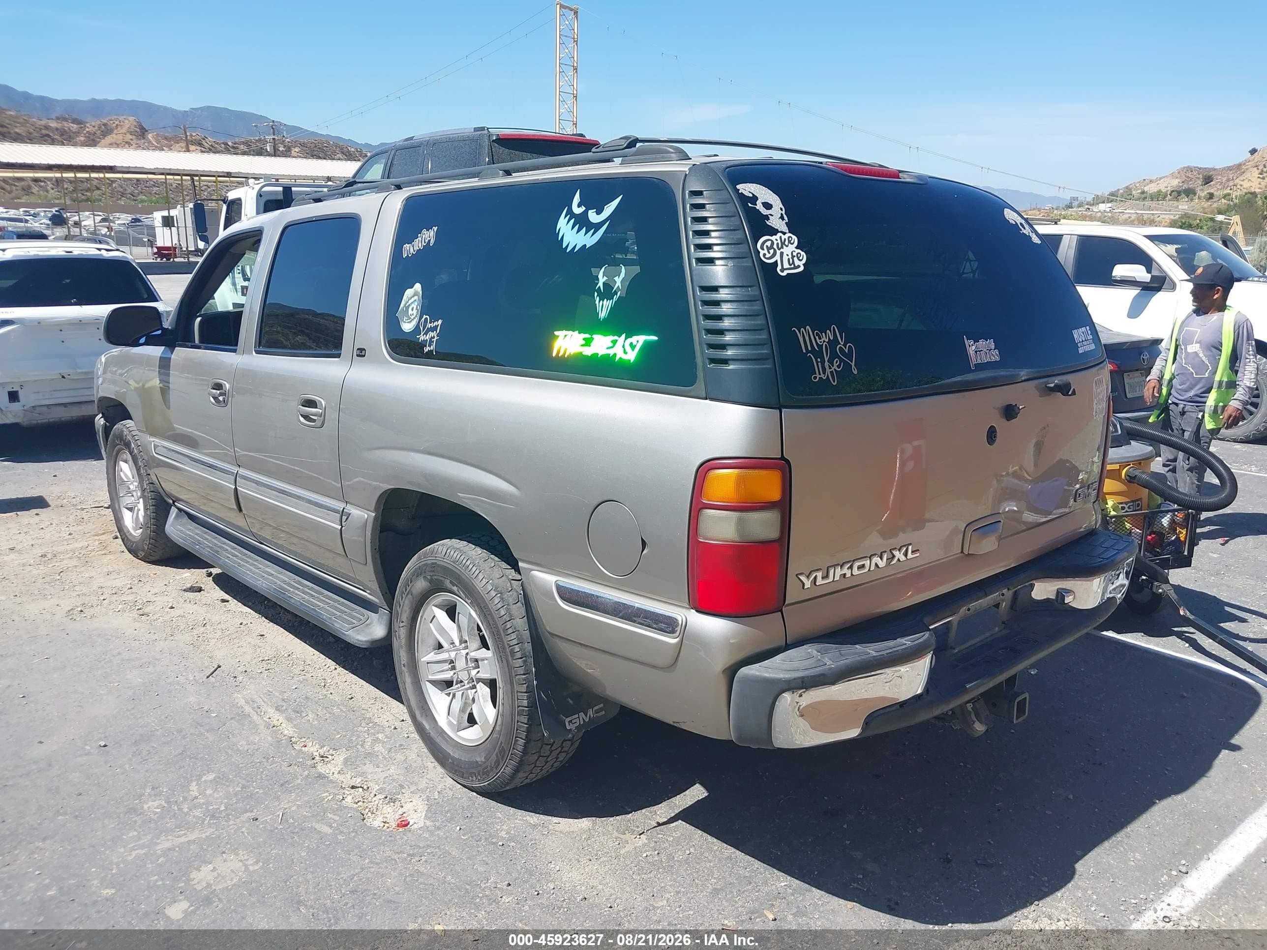 2000 Gmc Yukon Xl 1500 Sle Желто-коричневый vin: 3GKEC16T2YG142303
