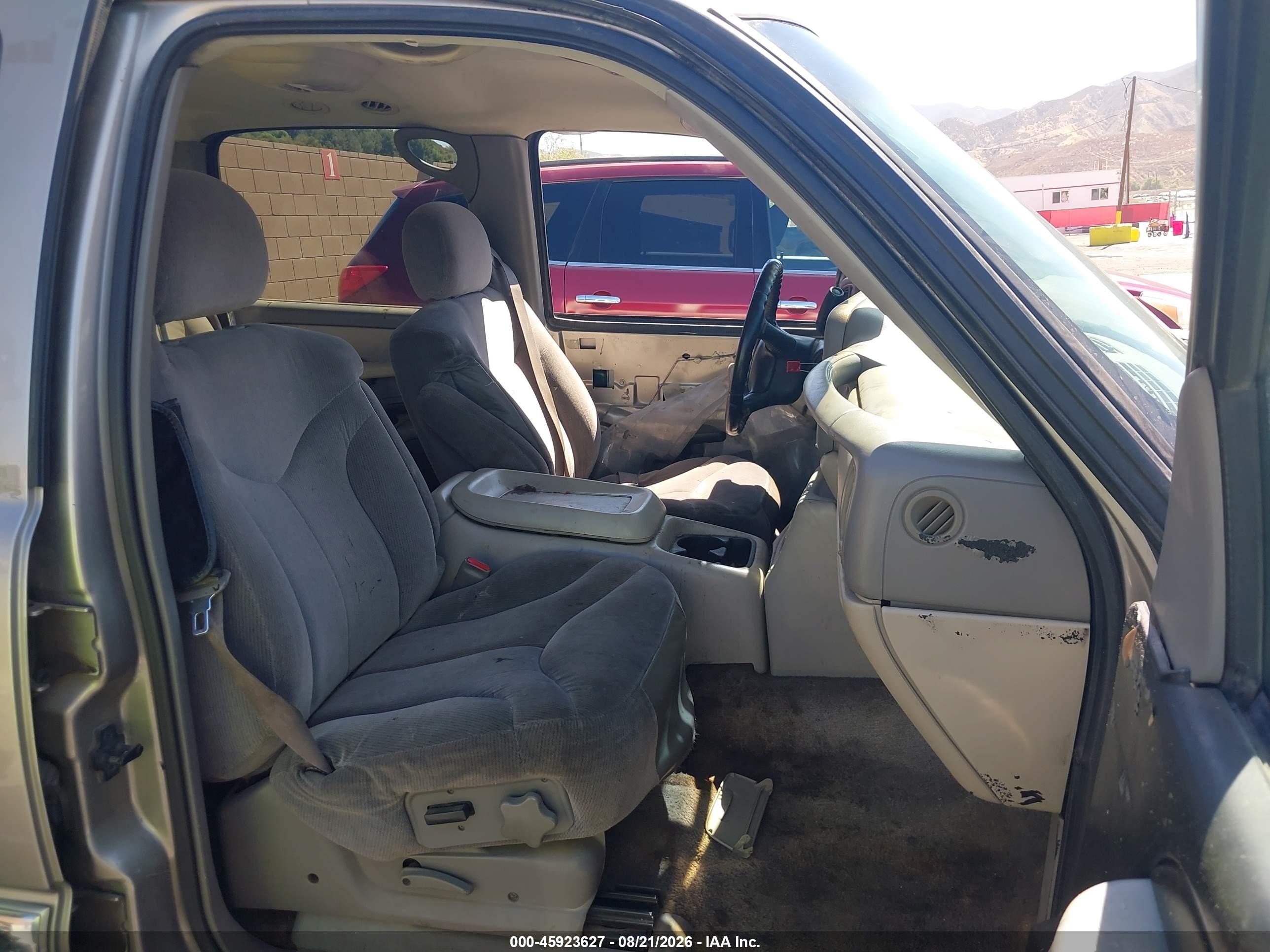 2000 Gmc Yukon Xl 1500 Sle Желто-коричневый vin: 3GKEC16T2YG142303